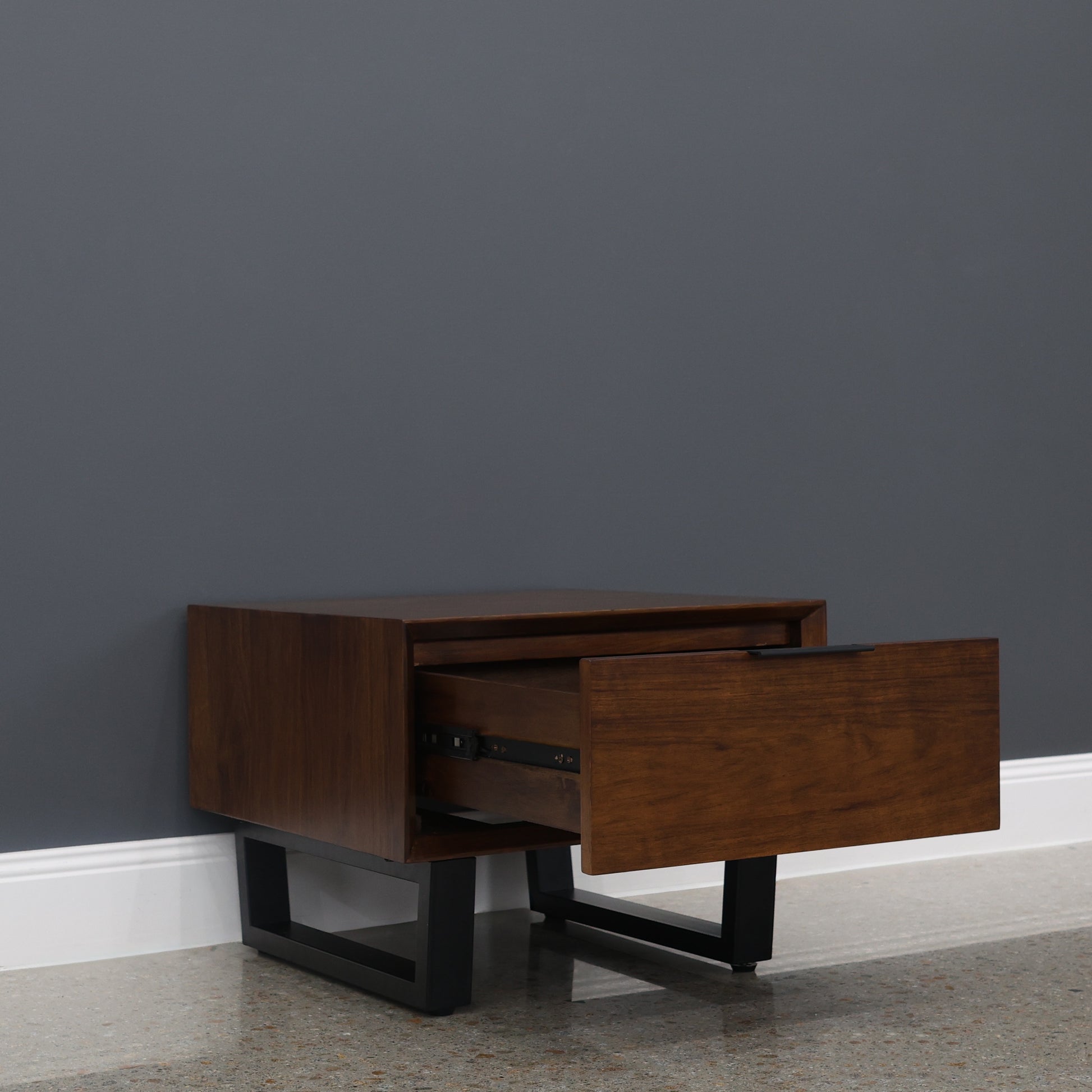 Kingsley Lamp Table