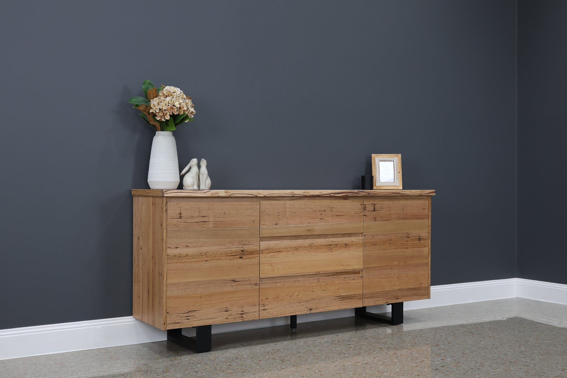 Peninsula Buffet 180cm L