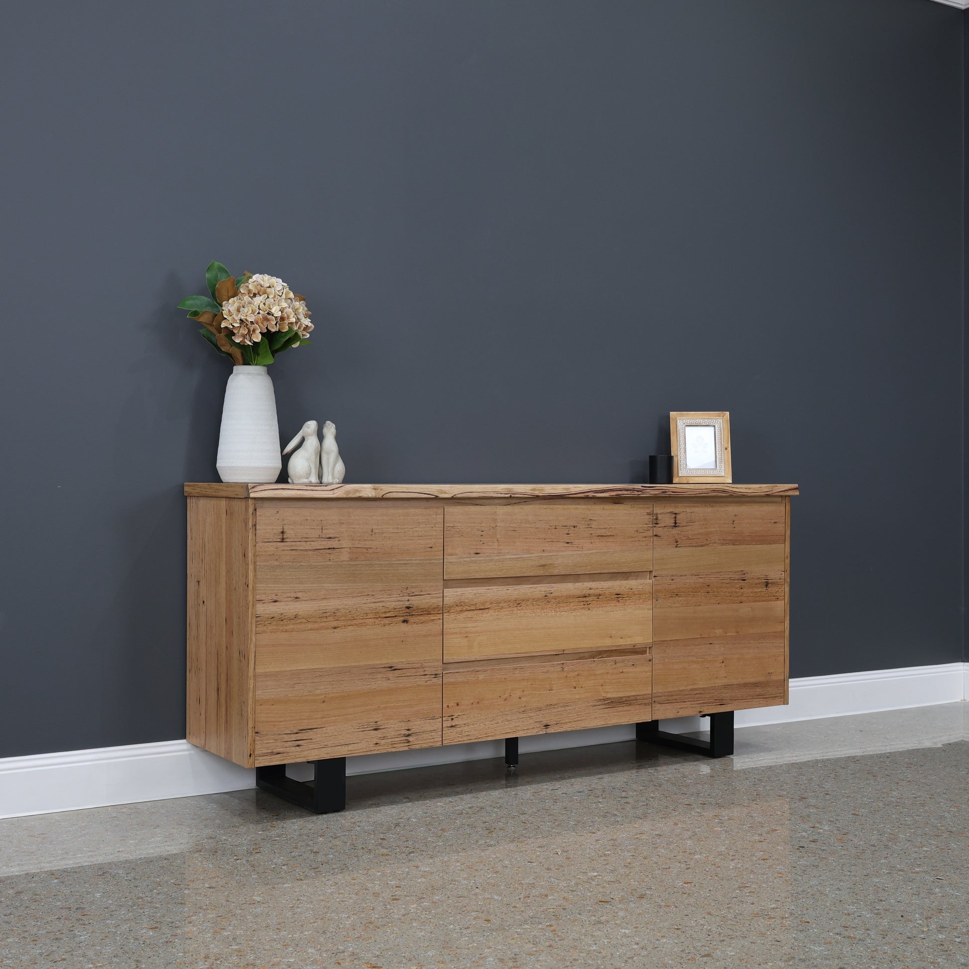 Peninsula Buffet 180cm L