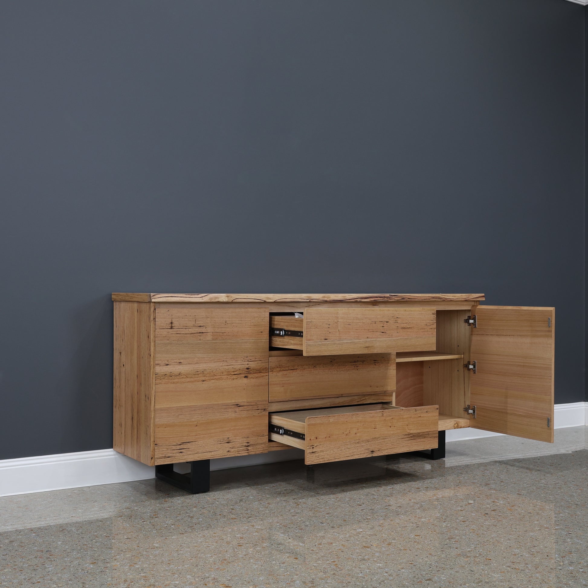 Peninsula Buffet 180cm L