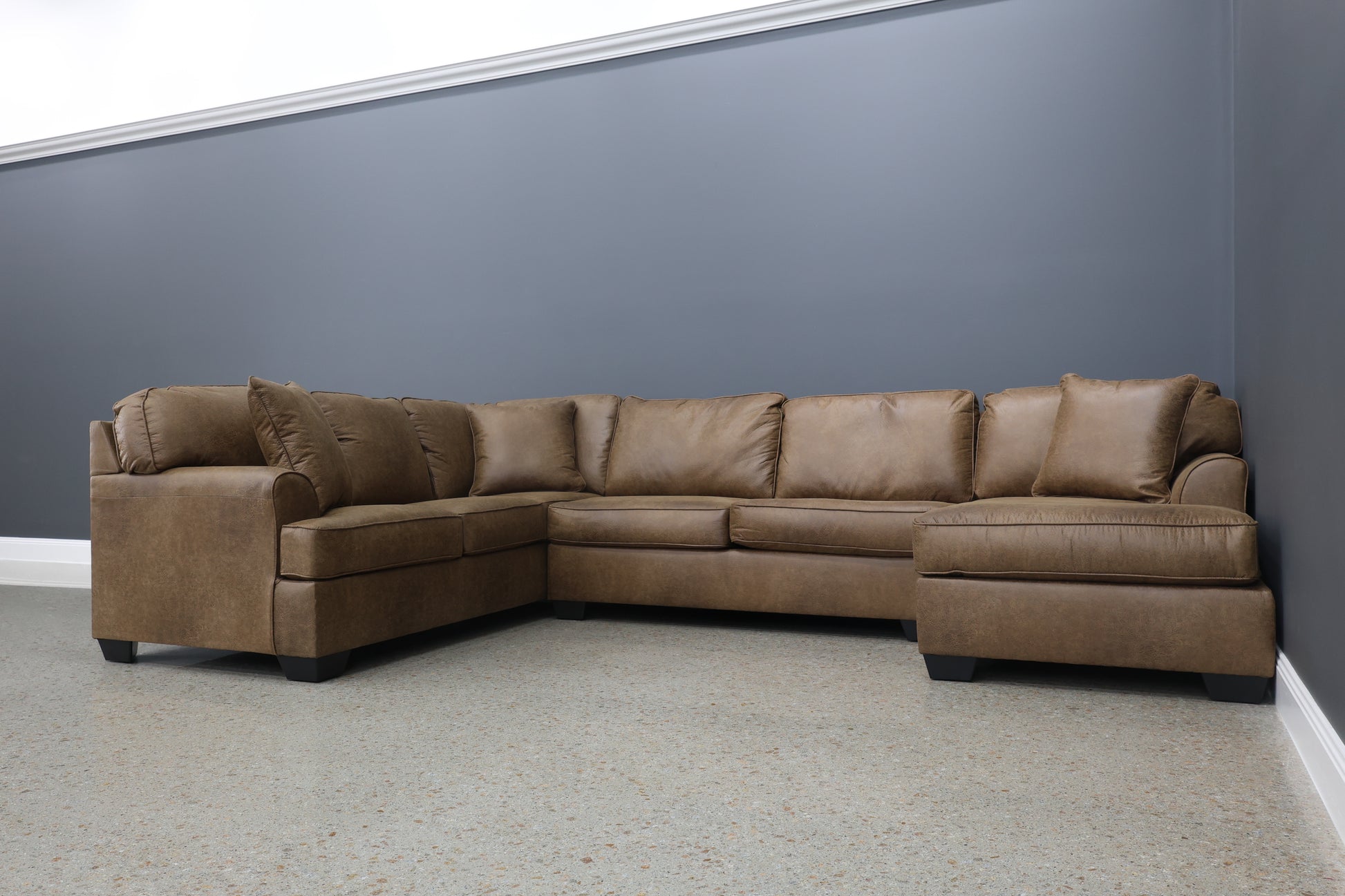 Norwood Corner Lounge w/ RHF Chaise - Tan Leather Air