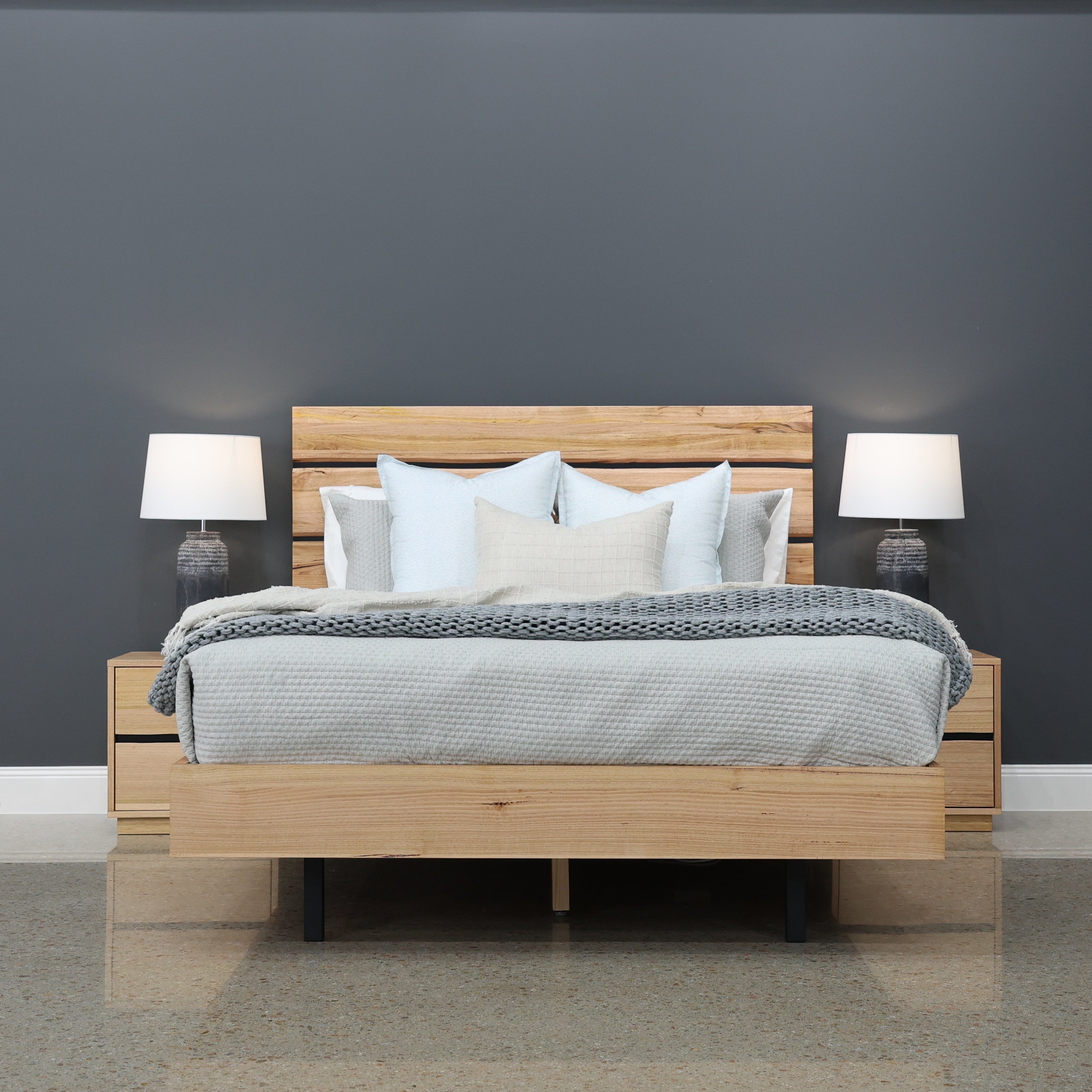 Luna Bed
