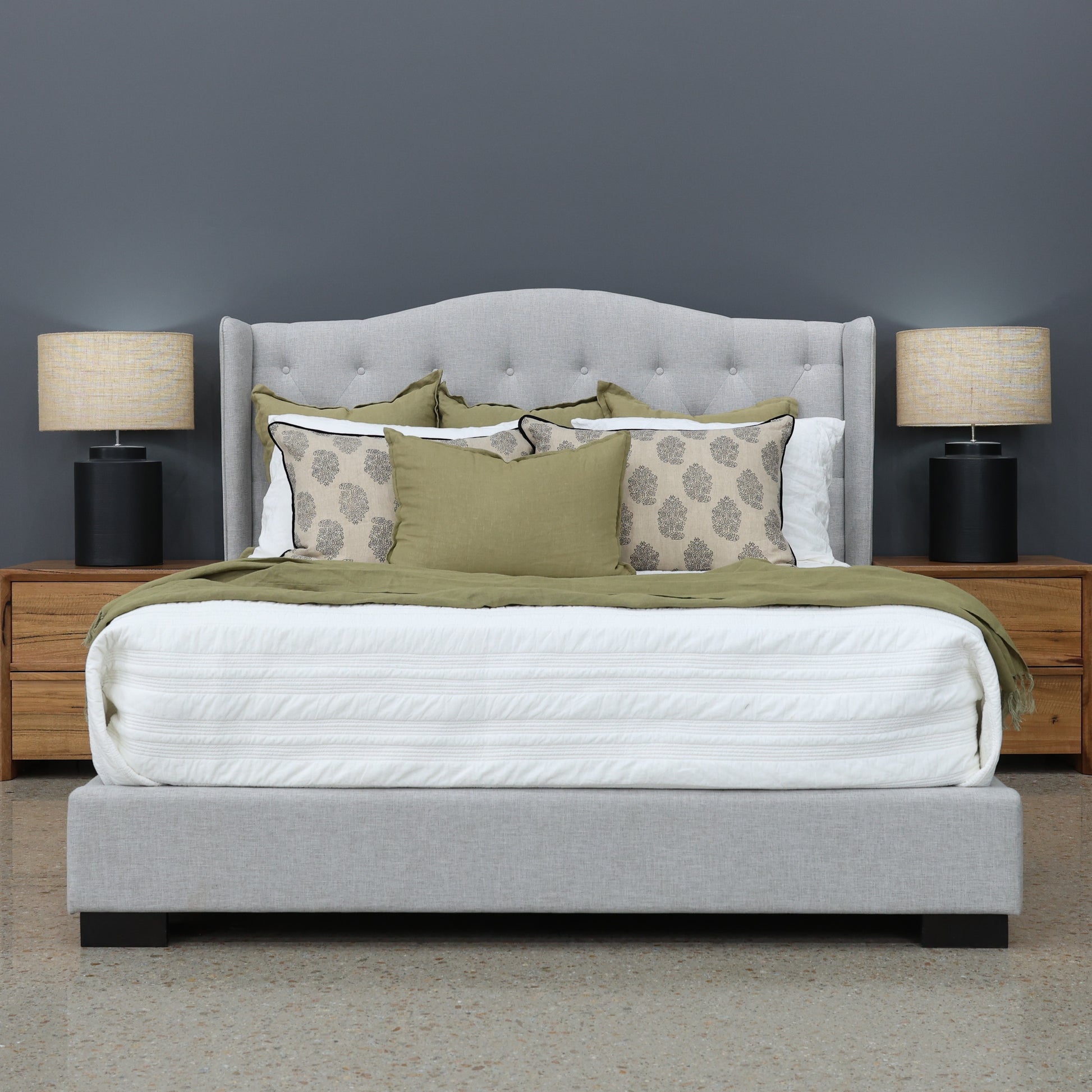 Memphis Bed Winged - Soft Grey