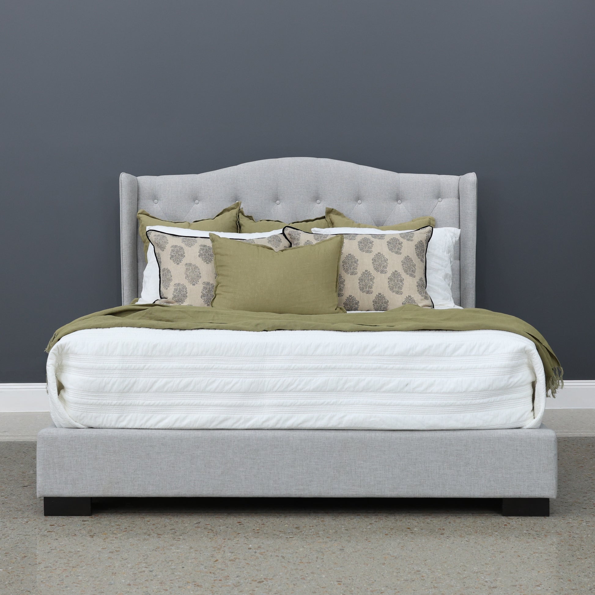 Memphis Bed Winged - Soft Grey