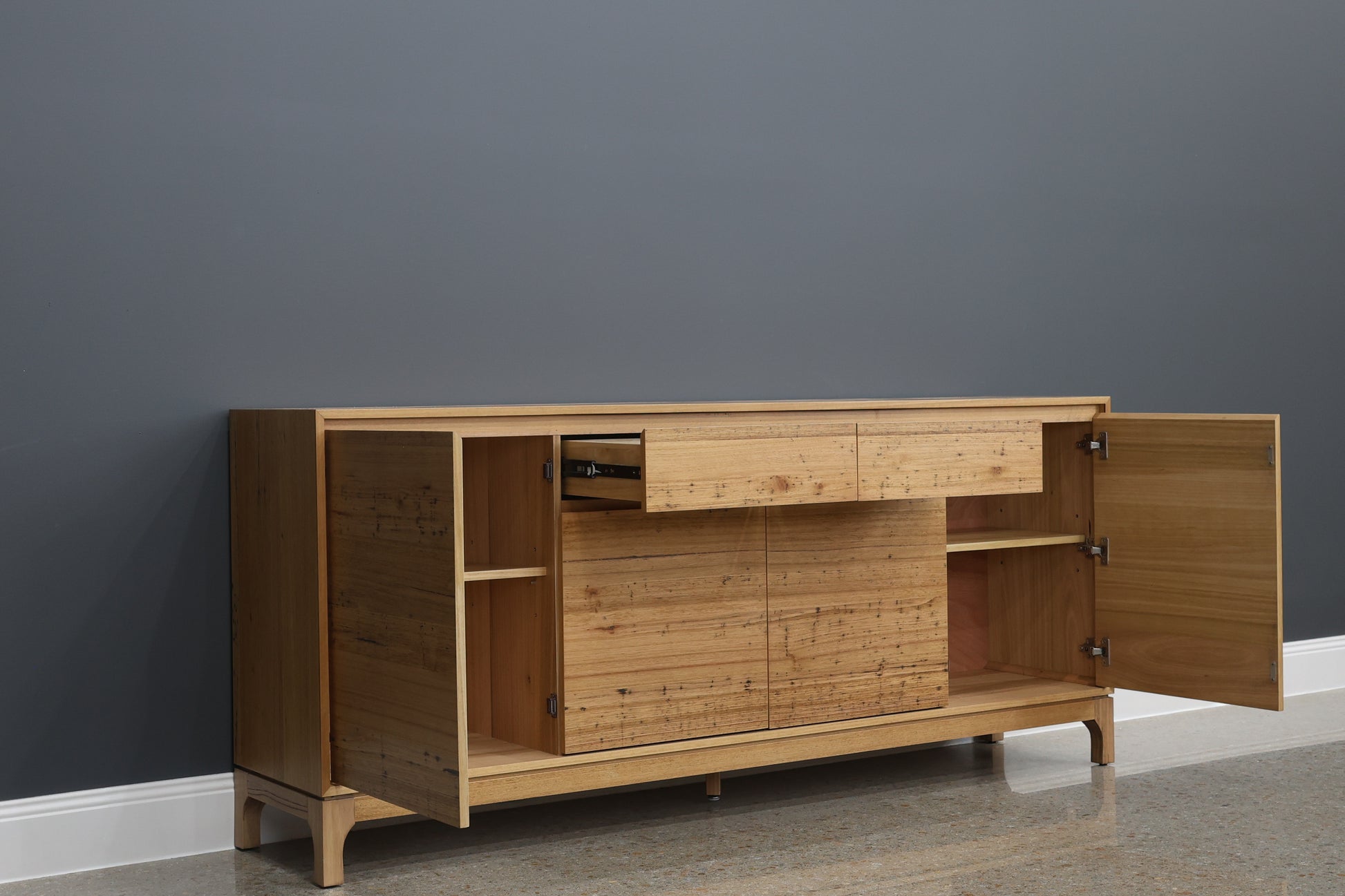 Broadbeach Buffet 200cm L