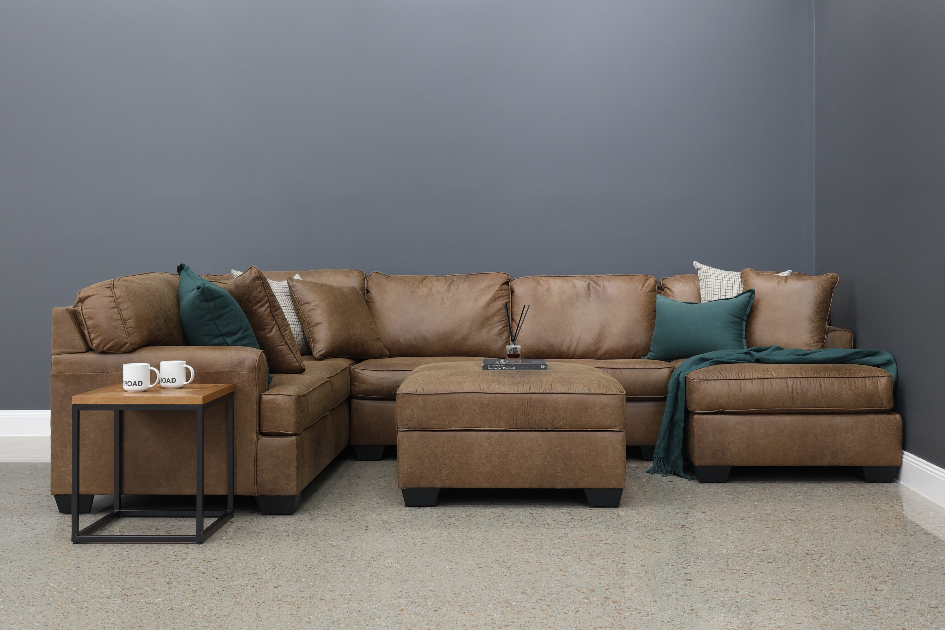 Norwood Corner Lounge w/ RHF Chaise - Tan Leather Air