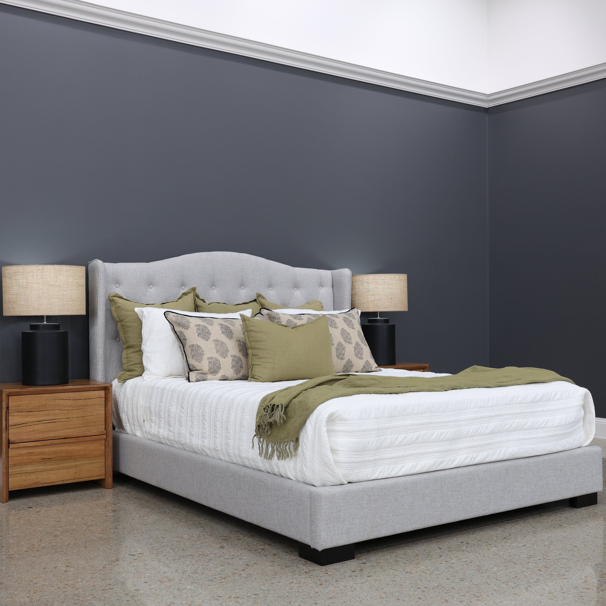 Memphis Bed Winged - Soft Grey