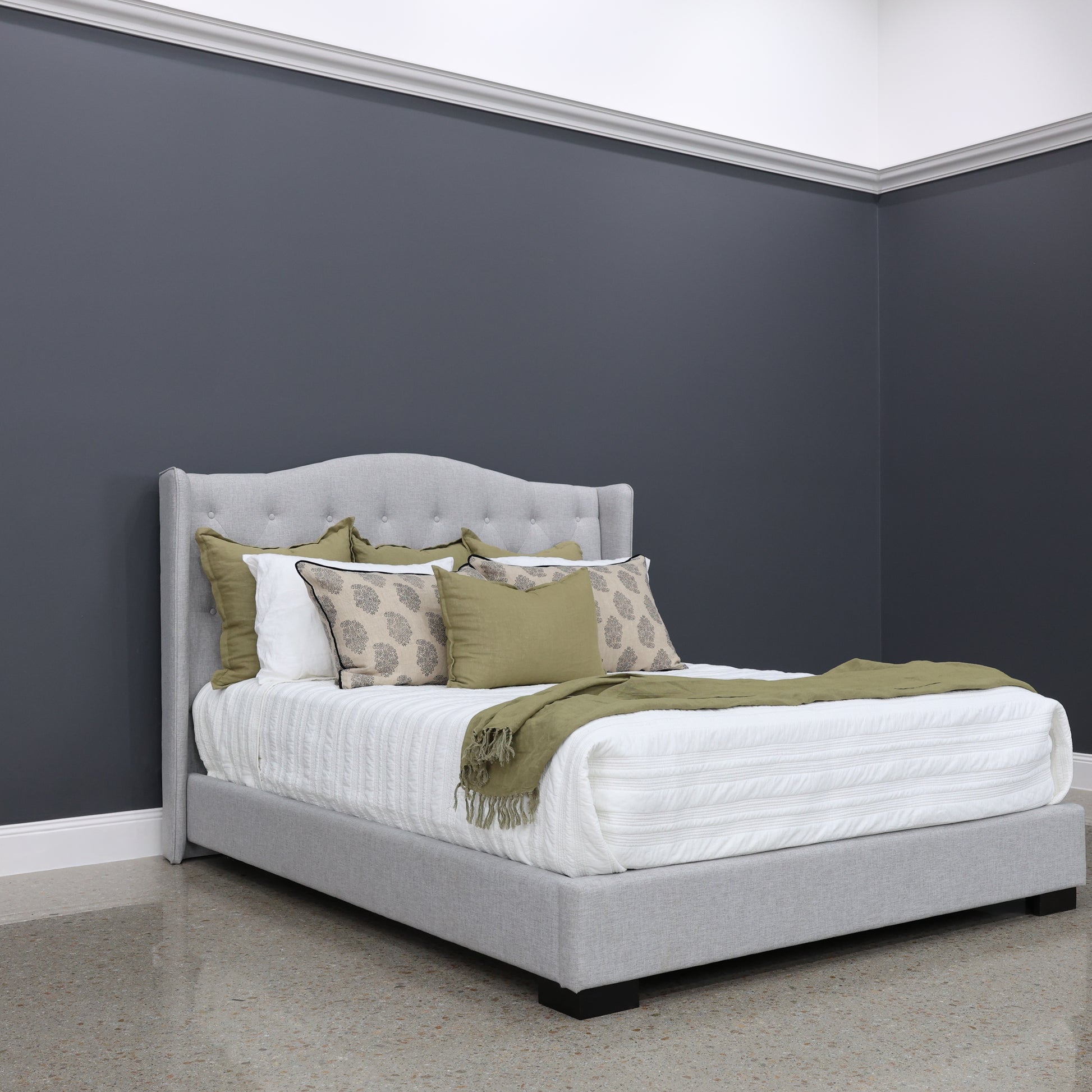 Memphis Bed Winged - Soft Grey