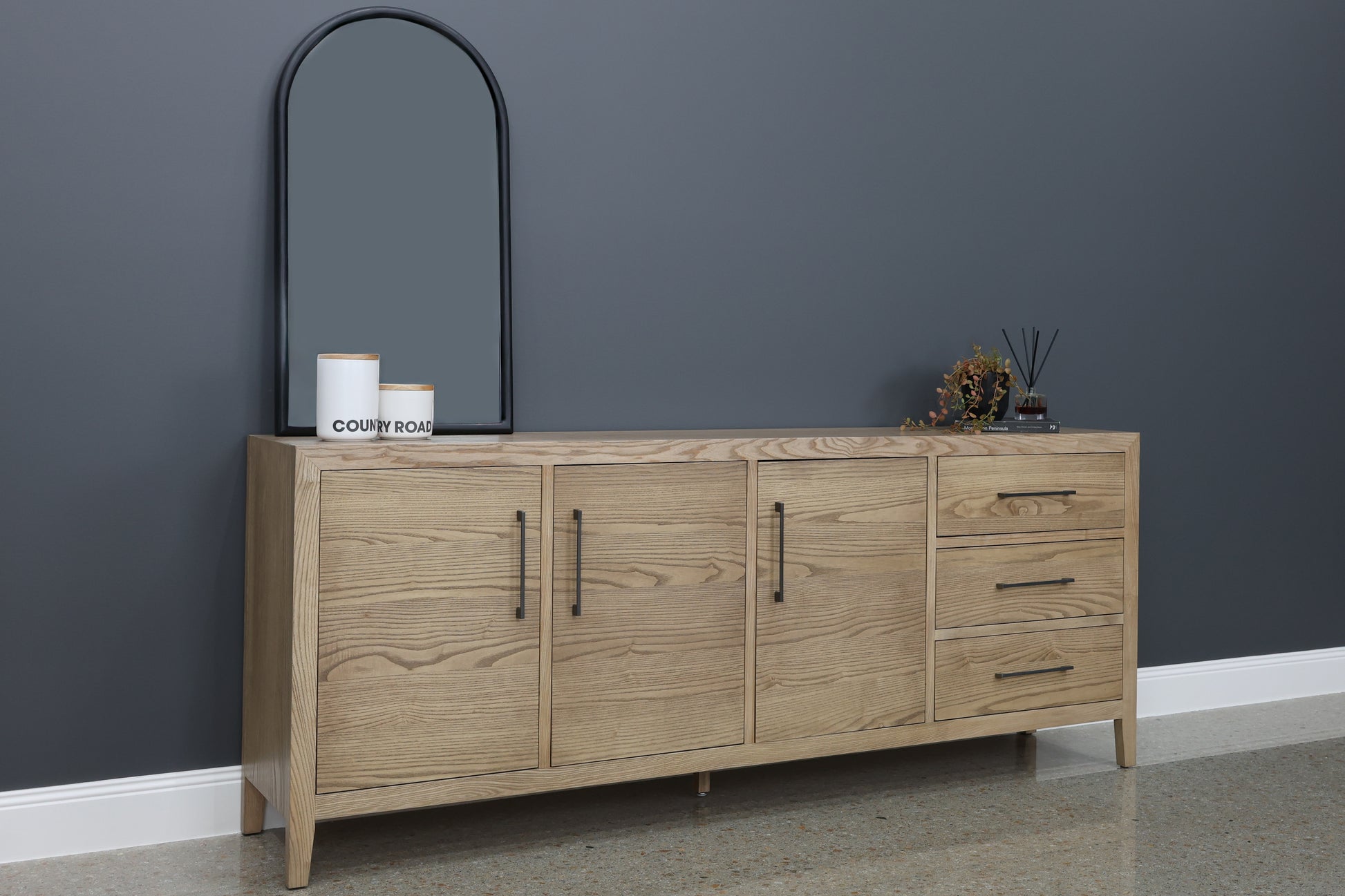 Elizabeth Buffet 220cm L - Natural