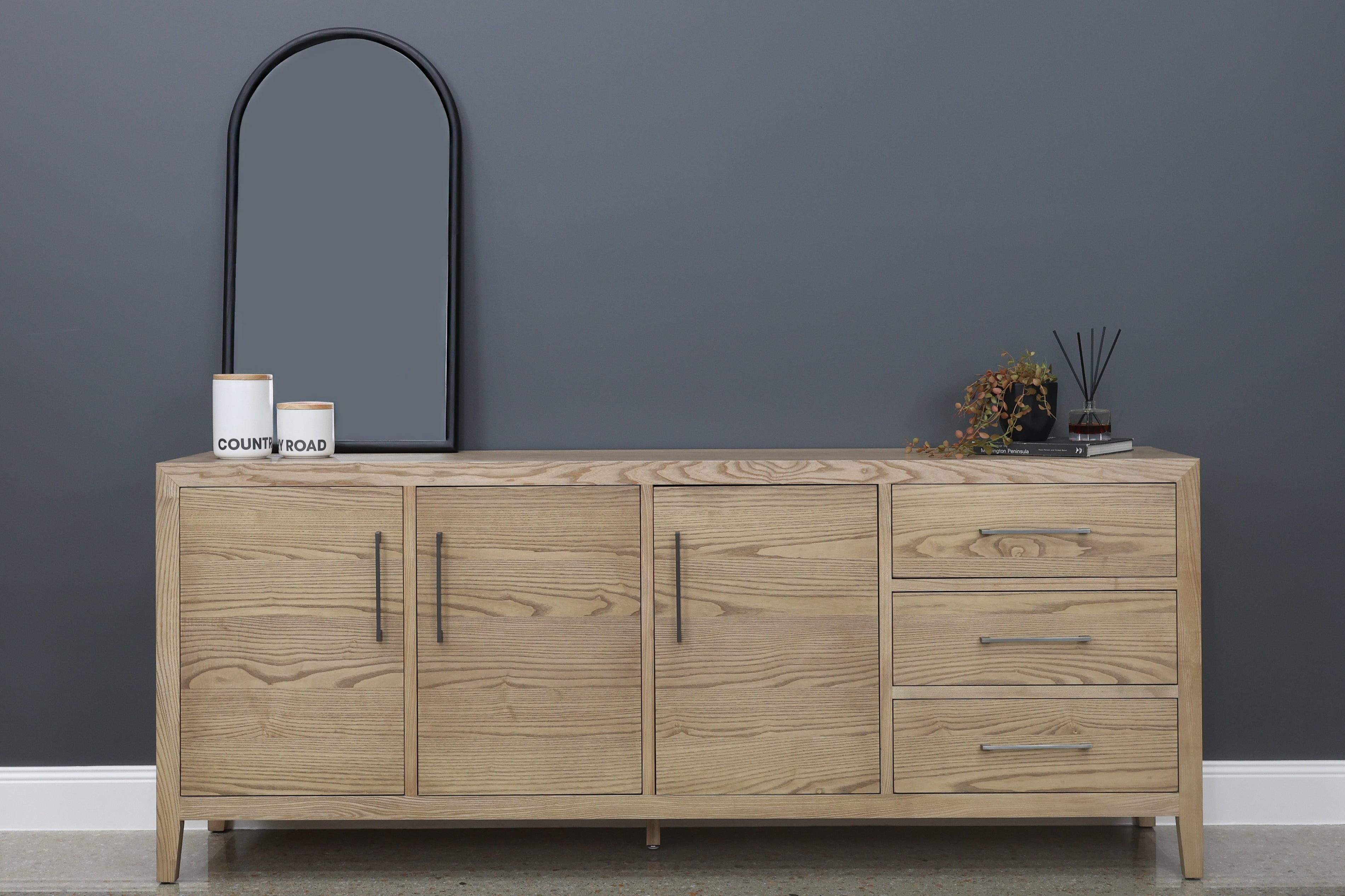 Elizabeth Buffet 220cm L - Natural