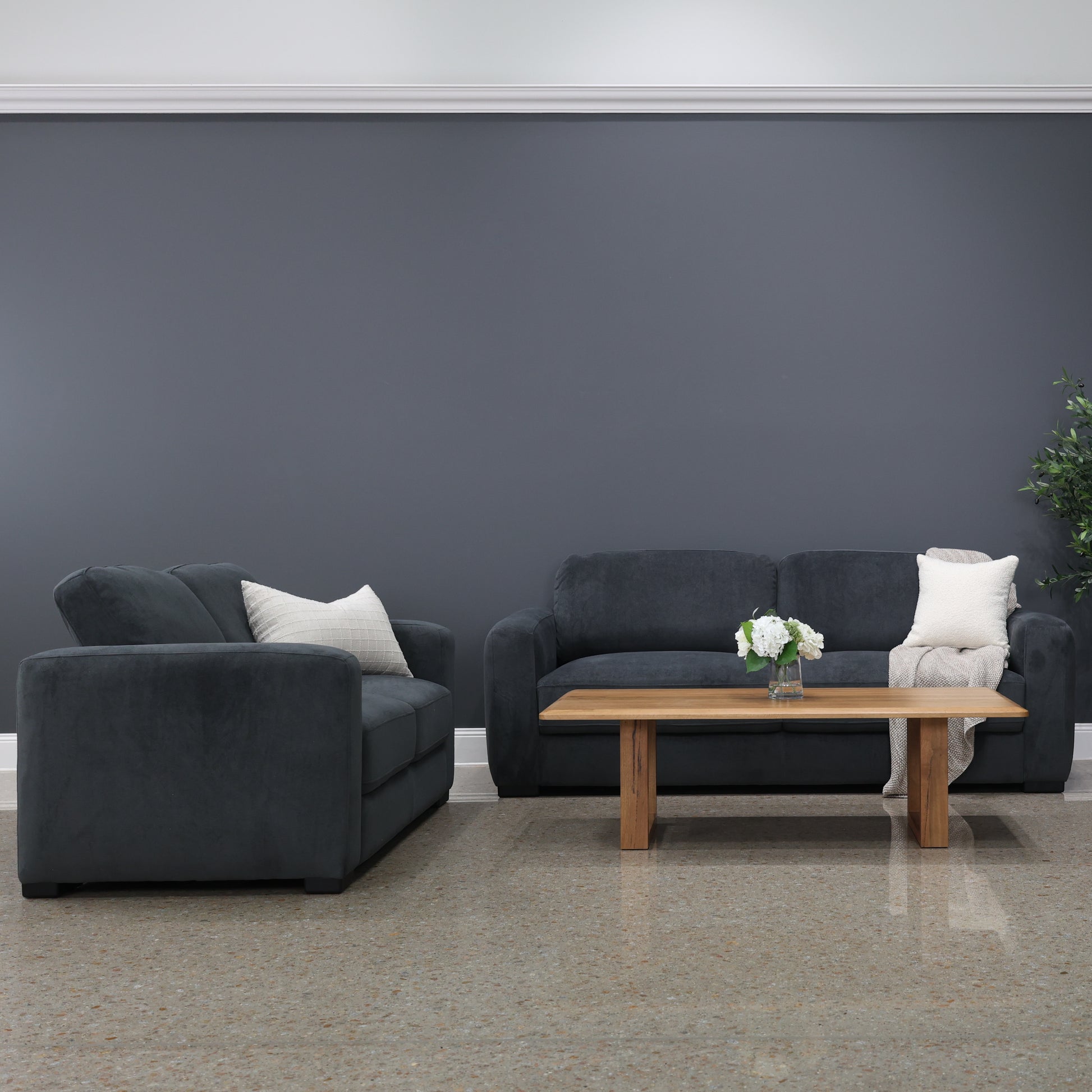 Southport 2 Seater Loveseat - Dark Grey