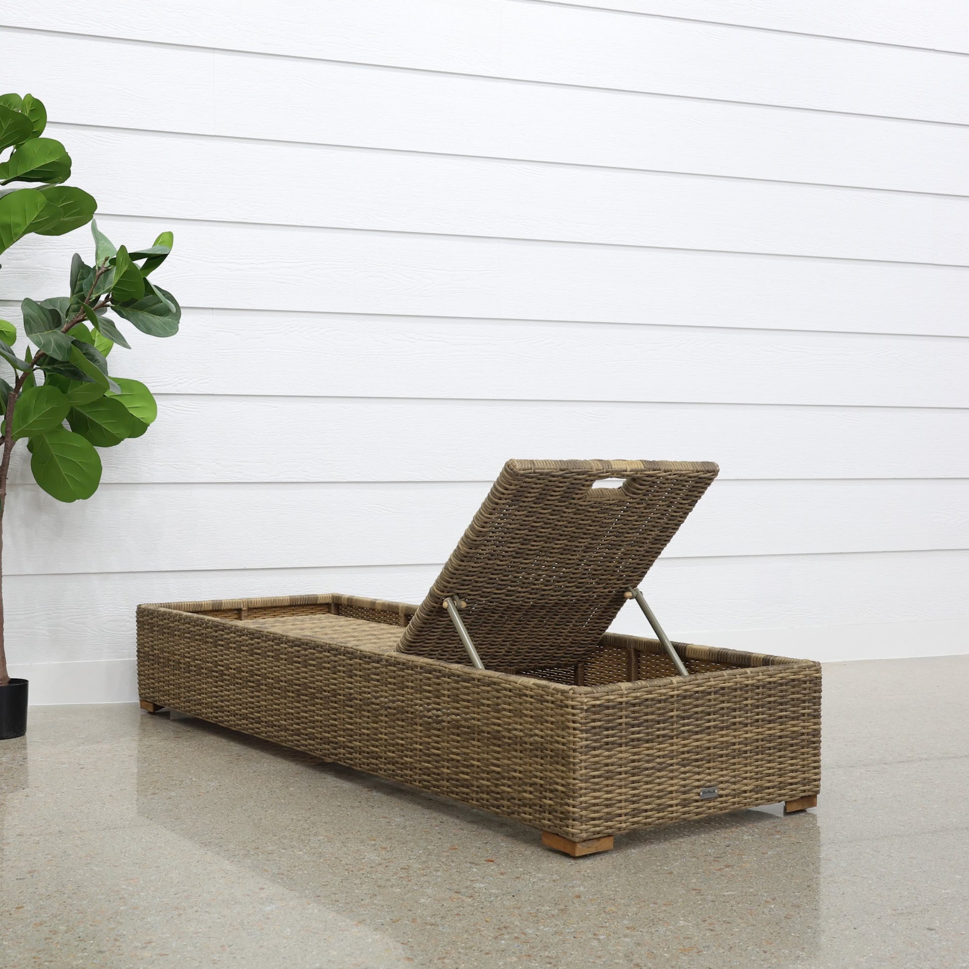 Portsea Single Sun Lounge - Brushed Wheat w/ Denim Grey Cushion