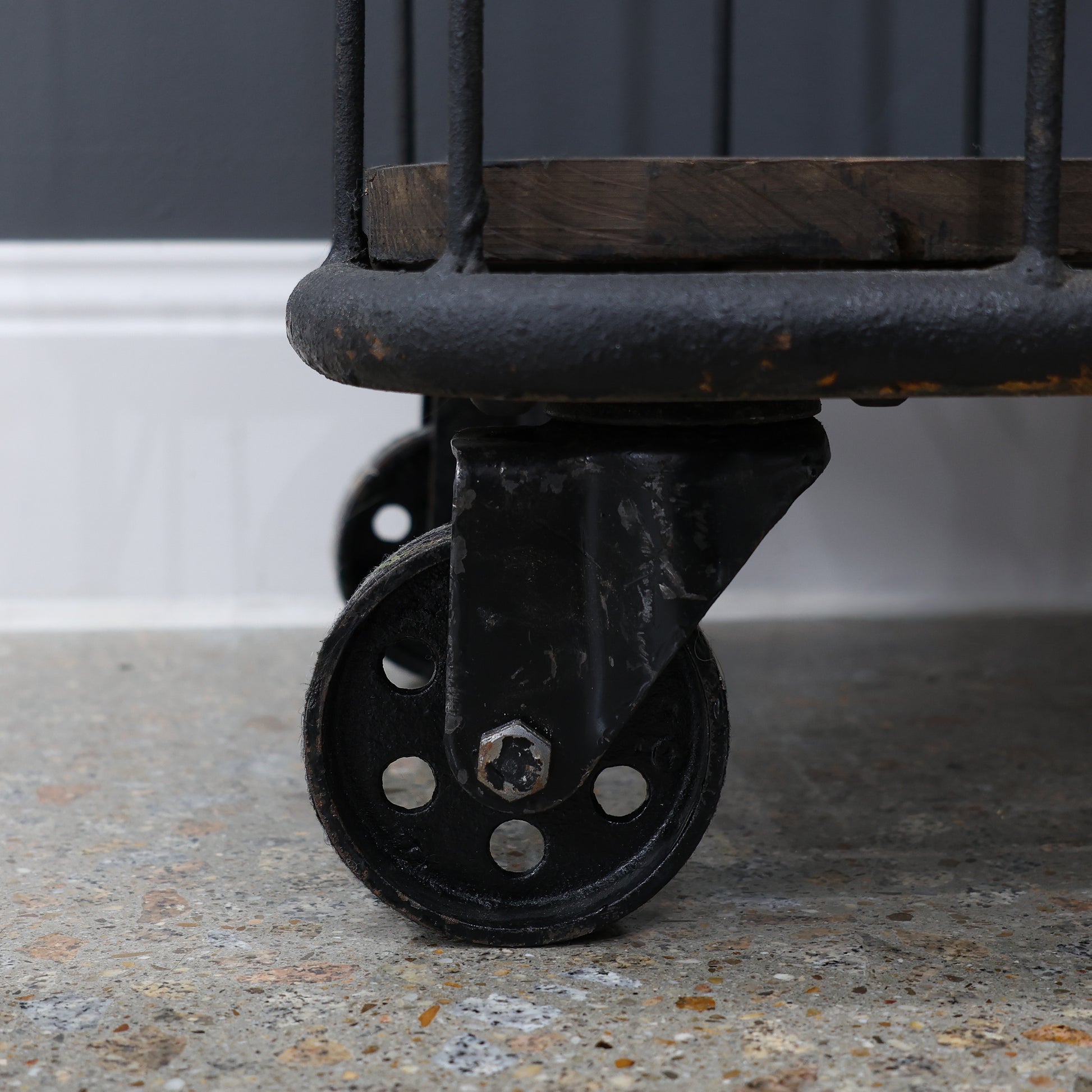 Henty Open Bookshelf Narrow