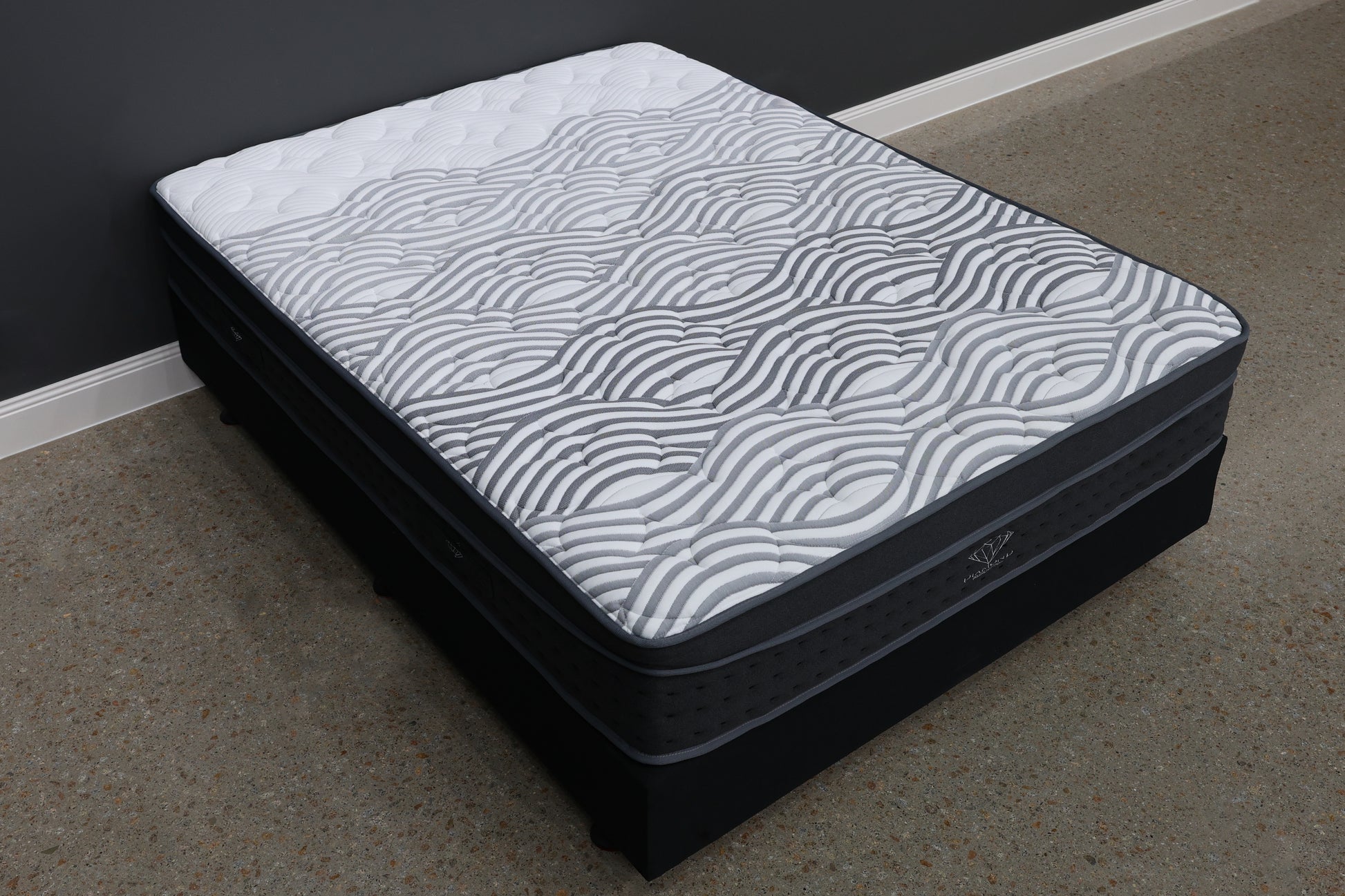 Diamond Deluxe Mattress