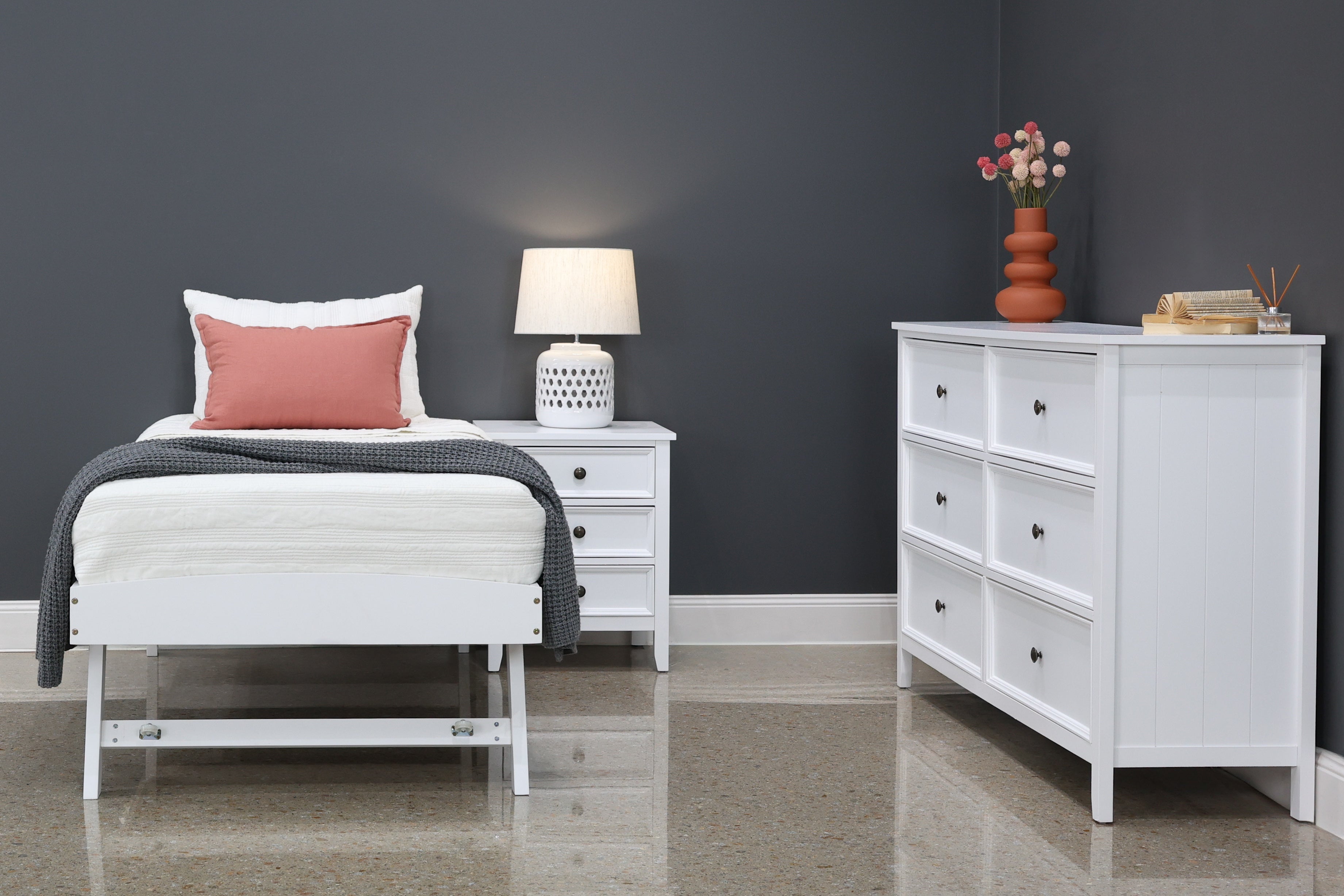 Joseph Bed - Guest