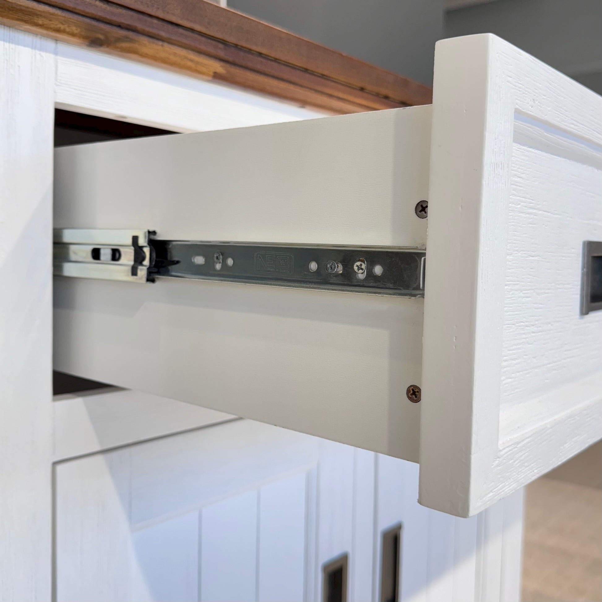 Provedore Two Tone Buffet - Small w/ 1 Drawer, 2 Doors