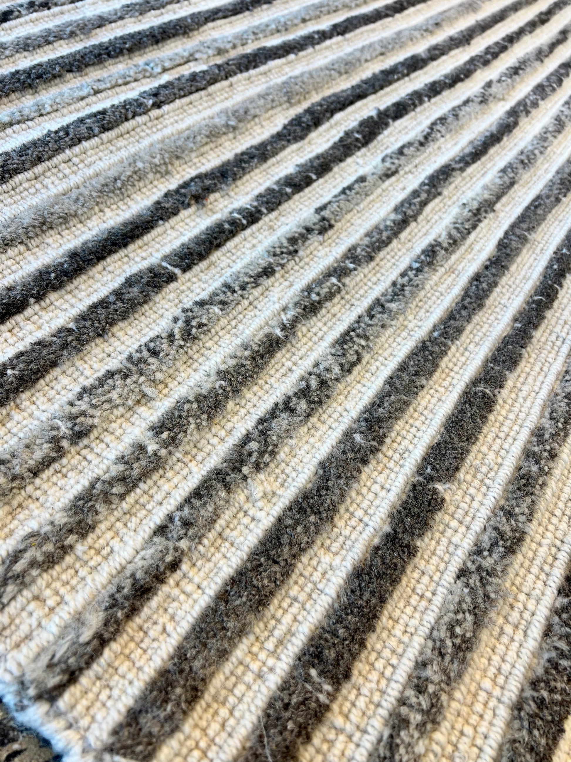 Radford Rug - Grey/Ivory