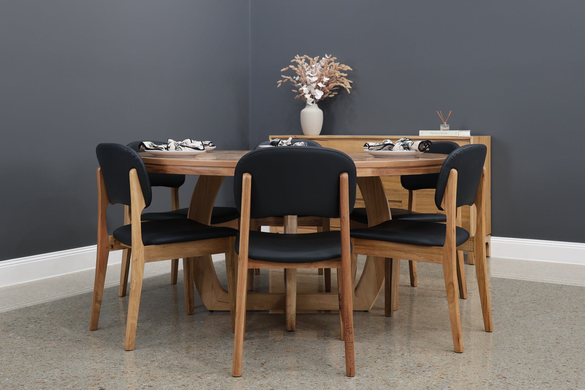 Broadbeach Round Dining Table