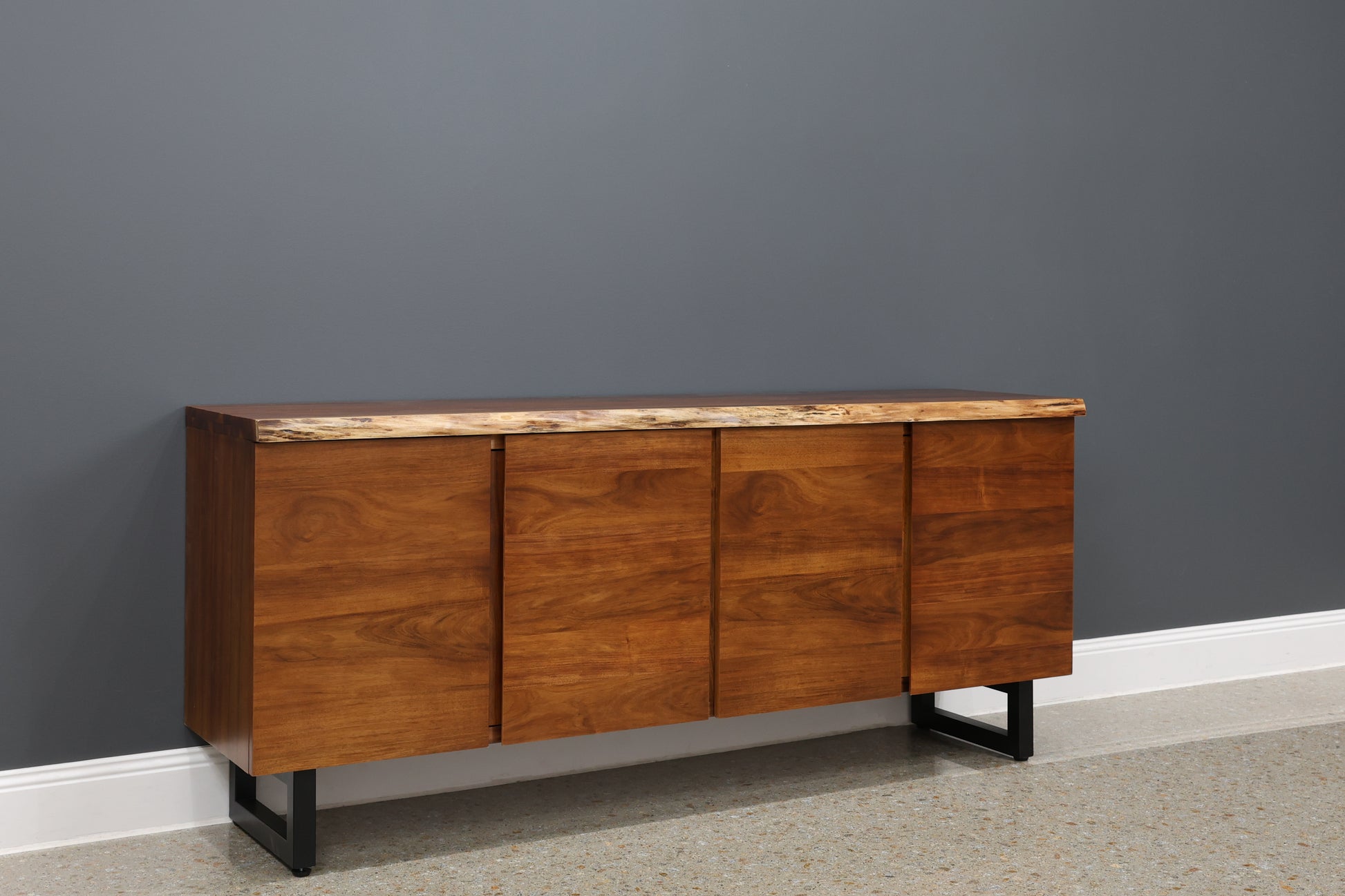 Dark Valley Buffet 4 Doors