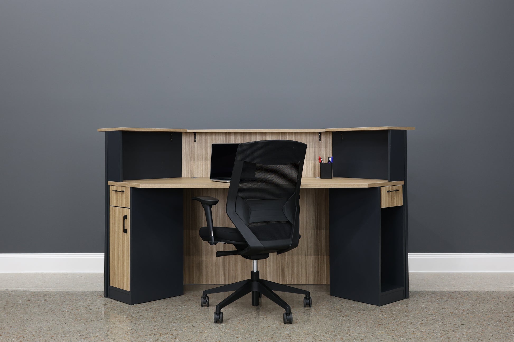 Performance Reception Counter – Natural Oak / Charcoal