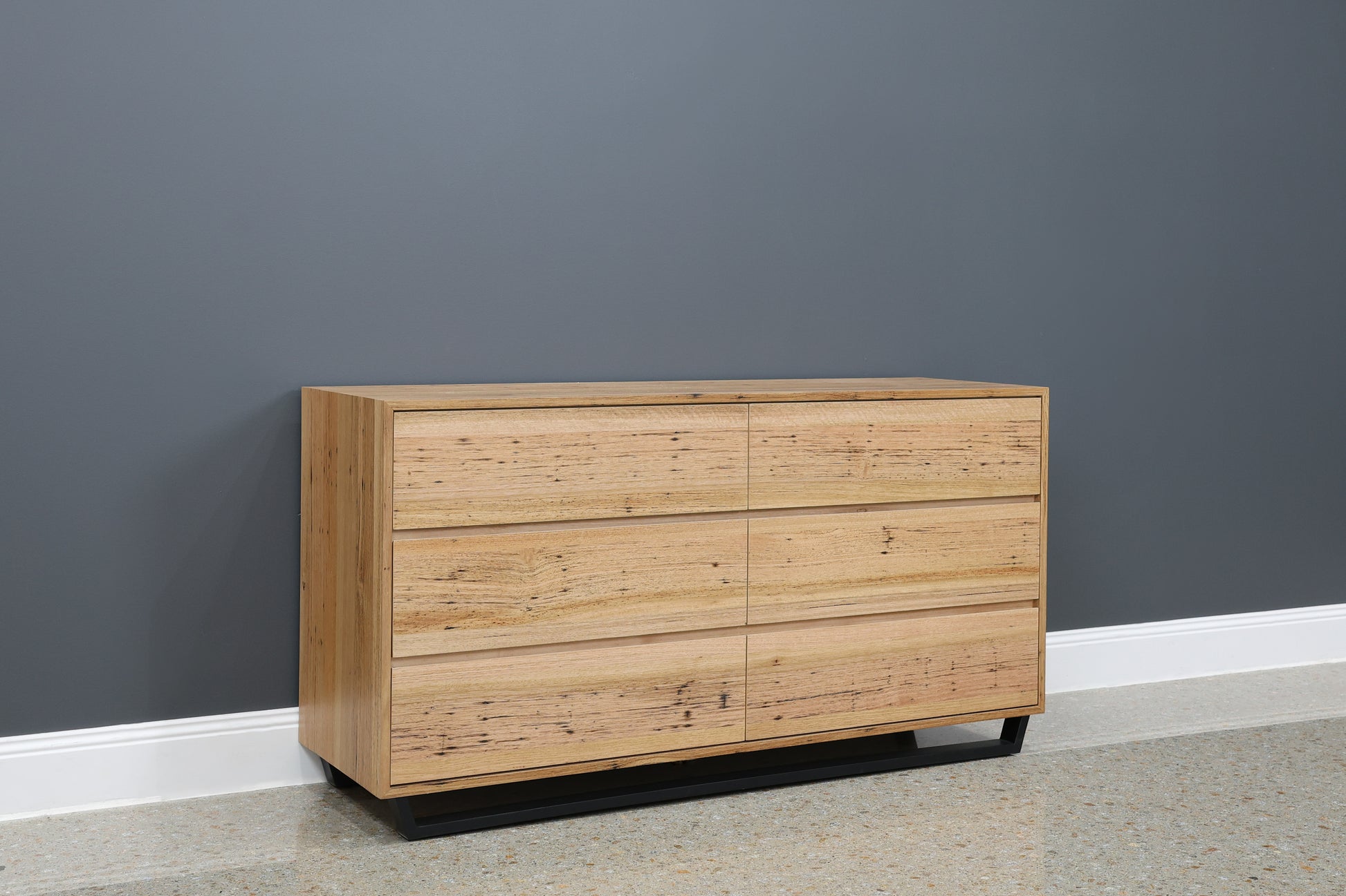 Peninsula Dresser