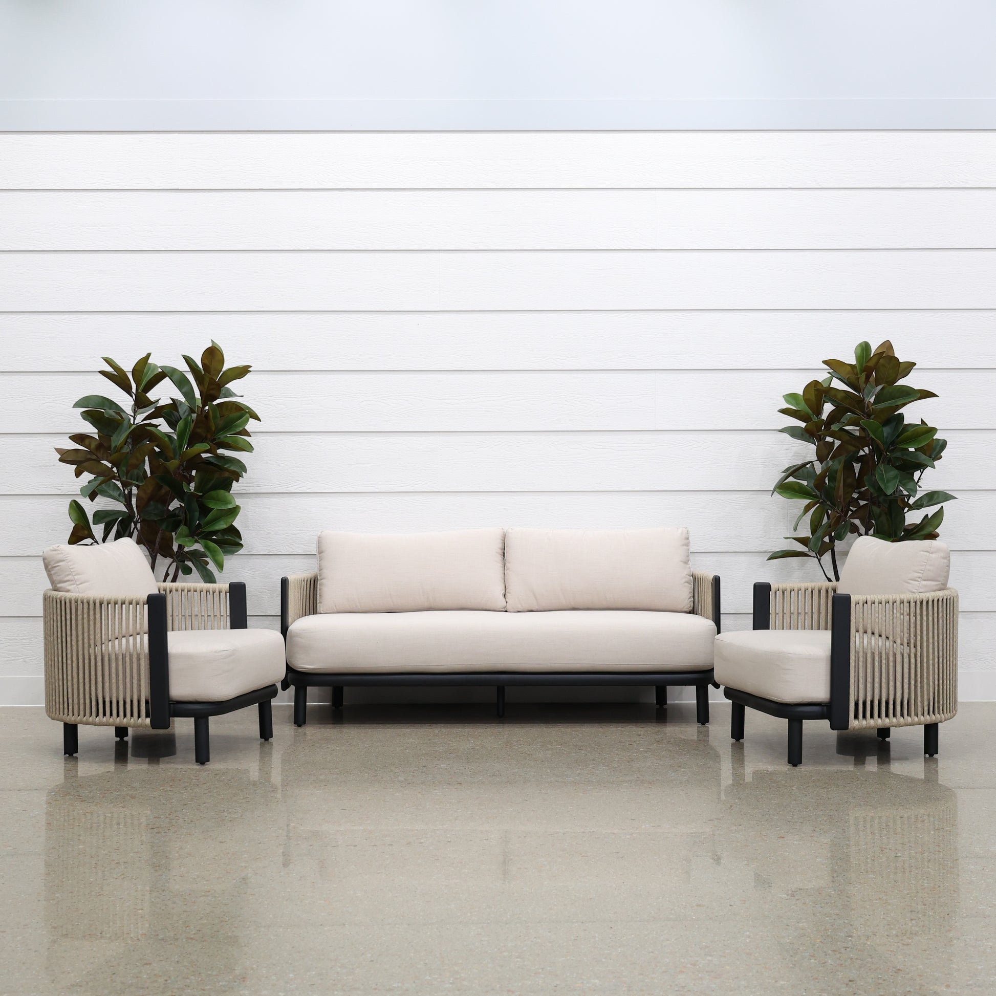 Harbour Outdoor Lounge