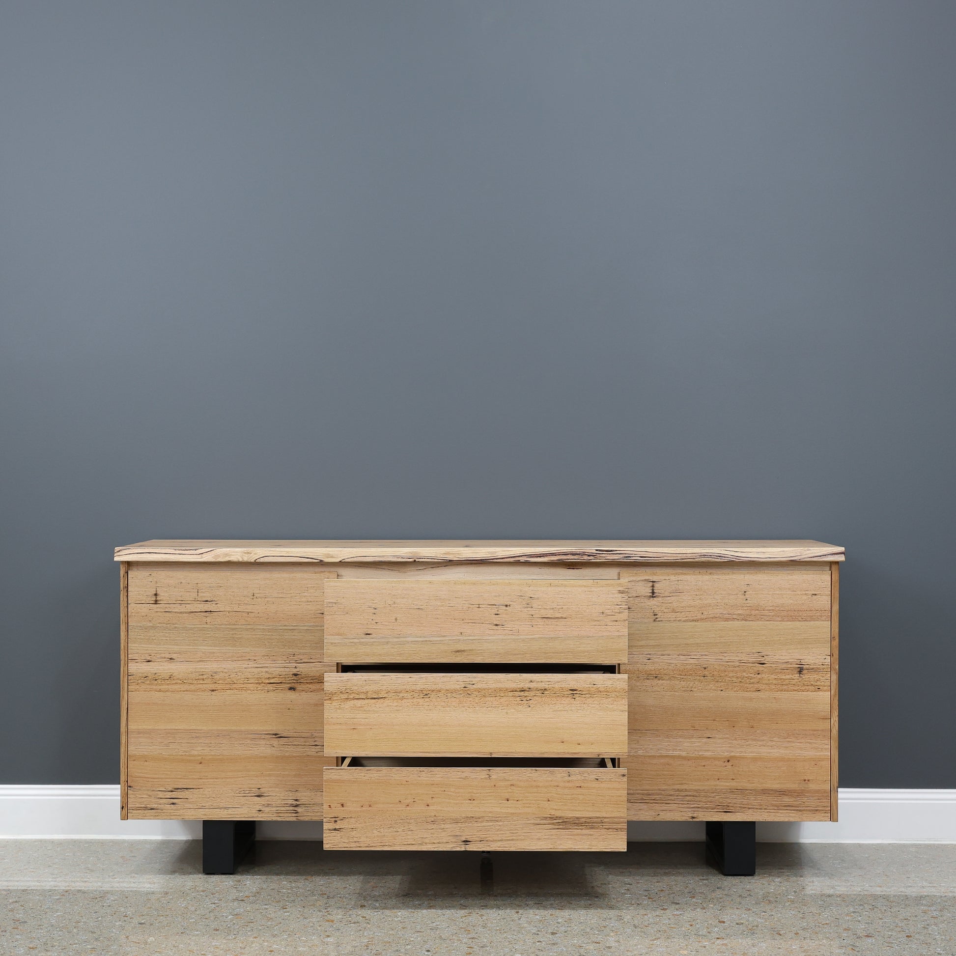 Peninsula Buffet 180cm L