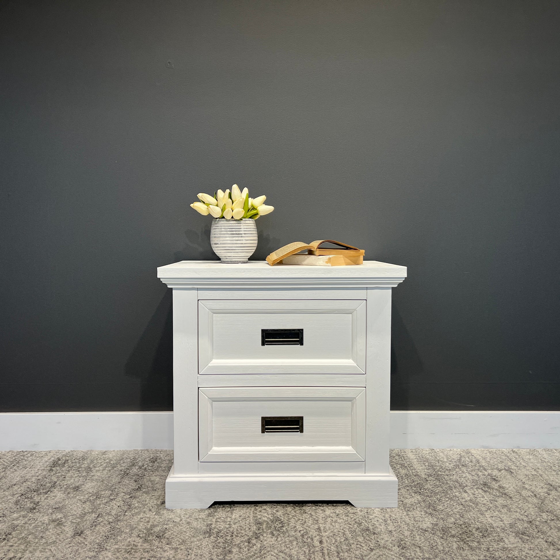 Provedore All White Bedside