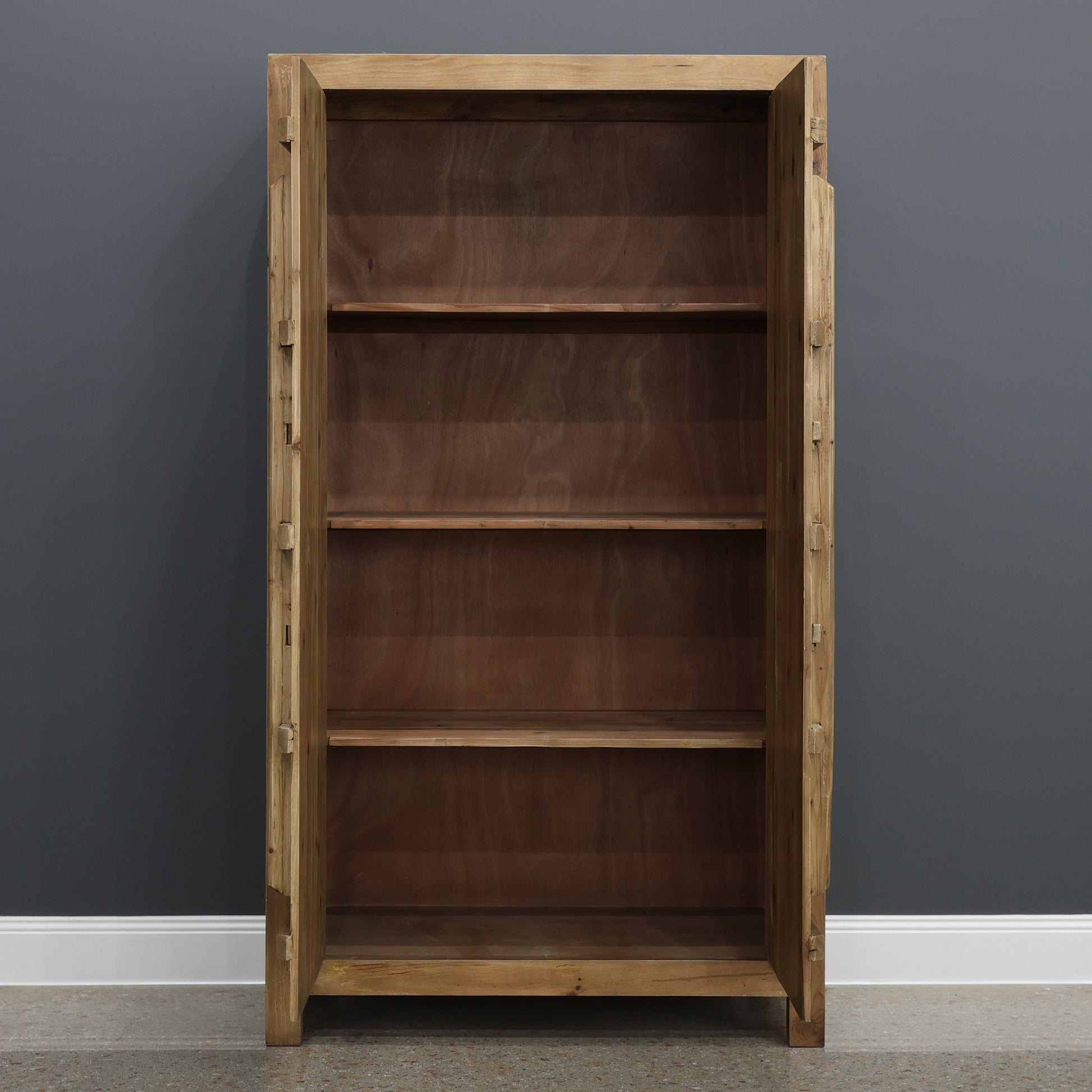 Glenrowan 2 Door Cabinet