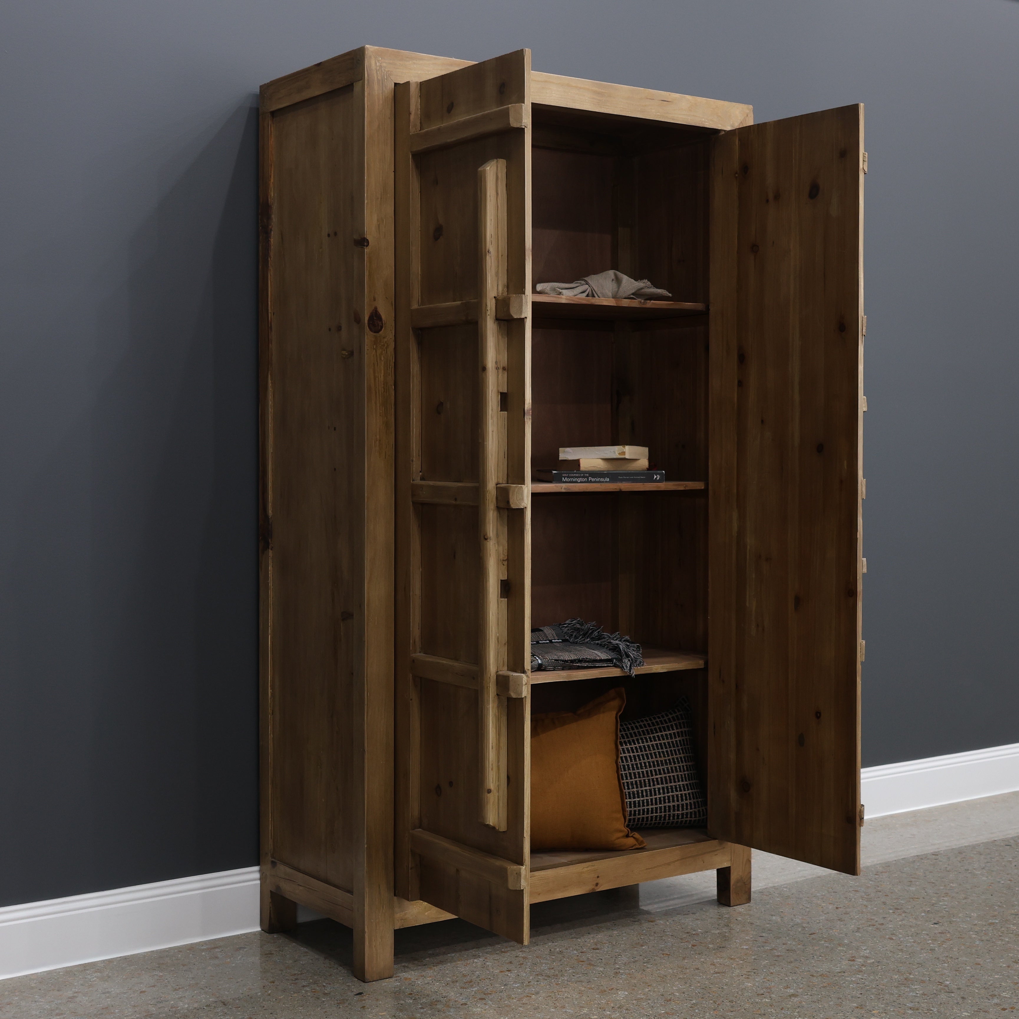 Glenrowan 2 Door Cabinet