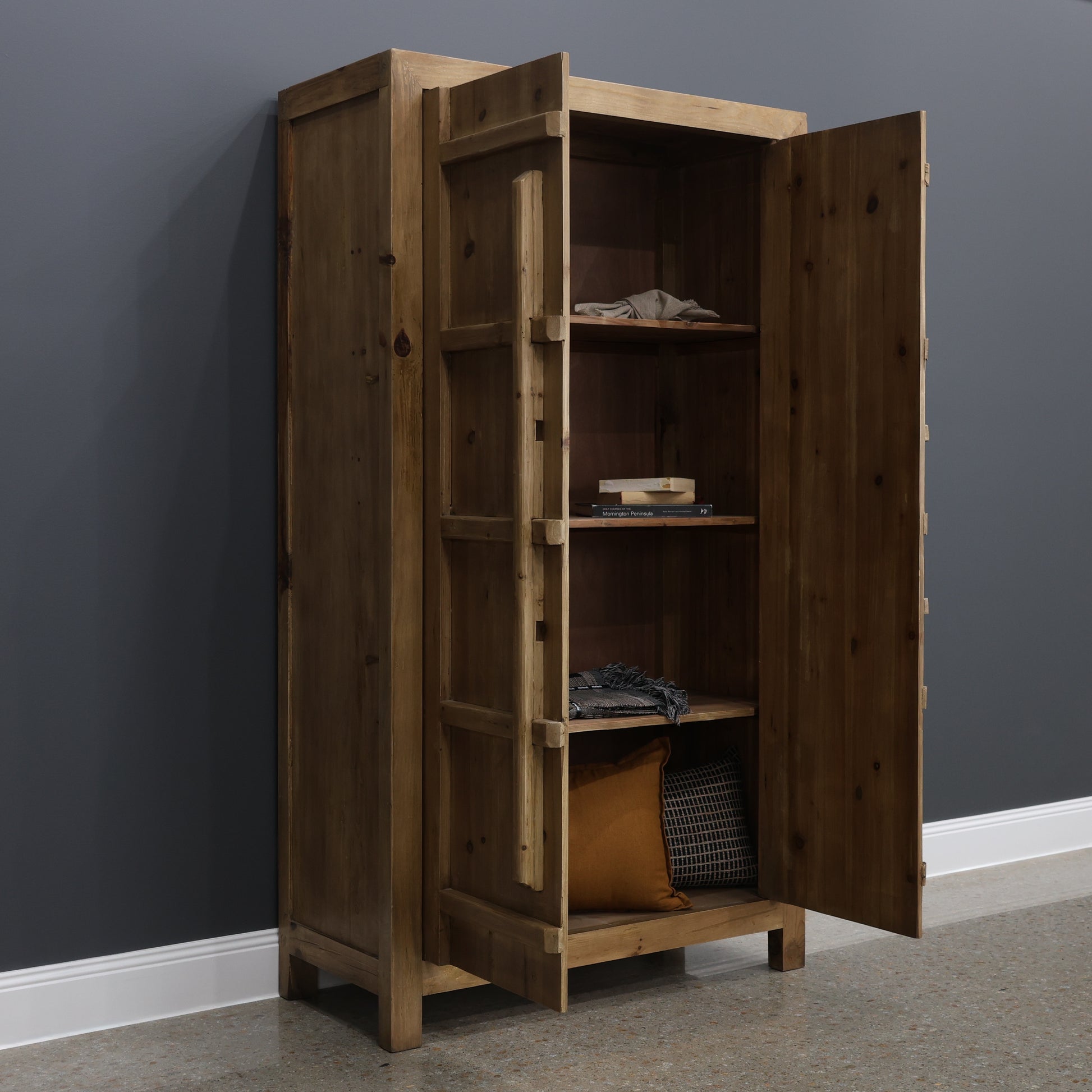Glenrowan 2 Door Cabinet