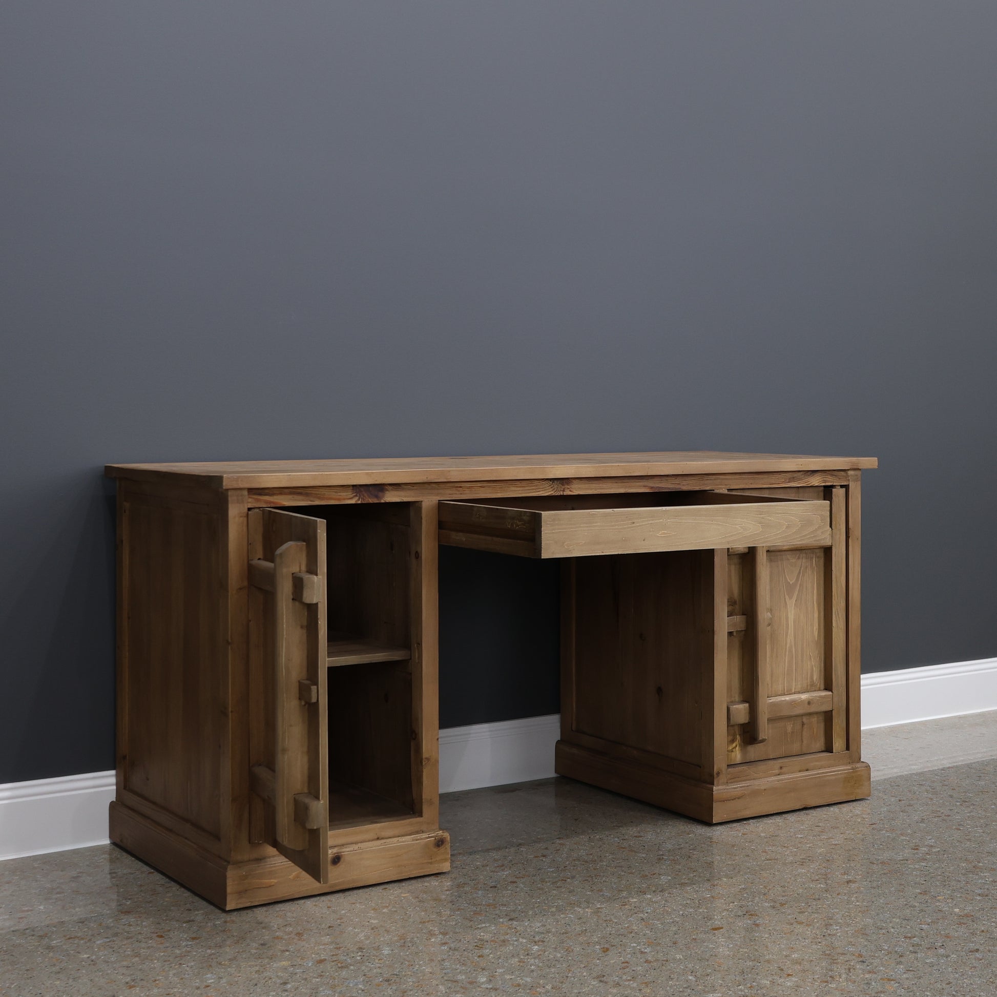 Glenrowan Desk
