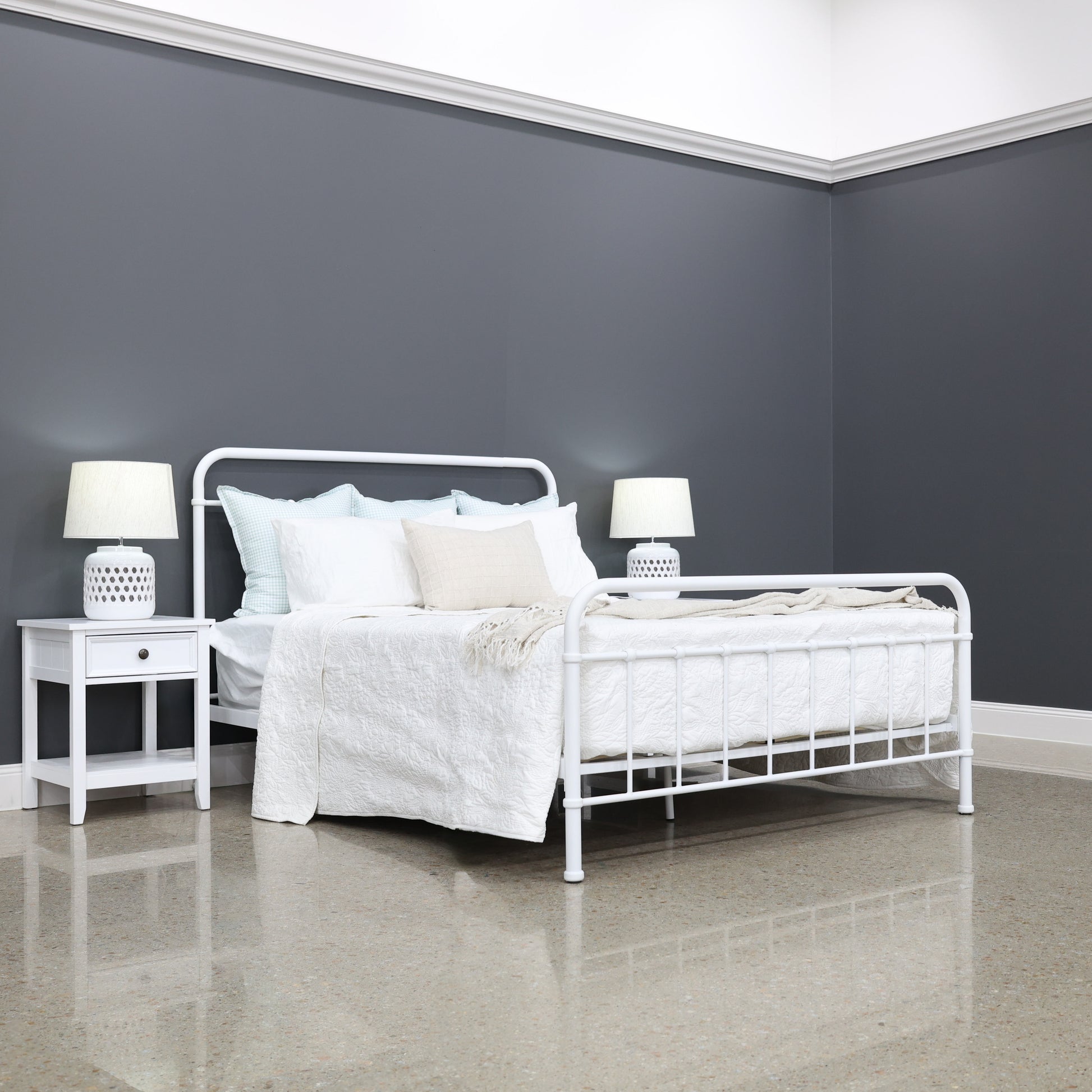 Emerald Bed - White