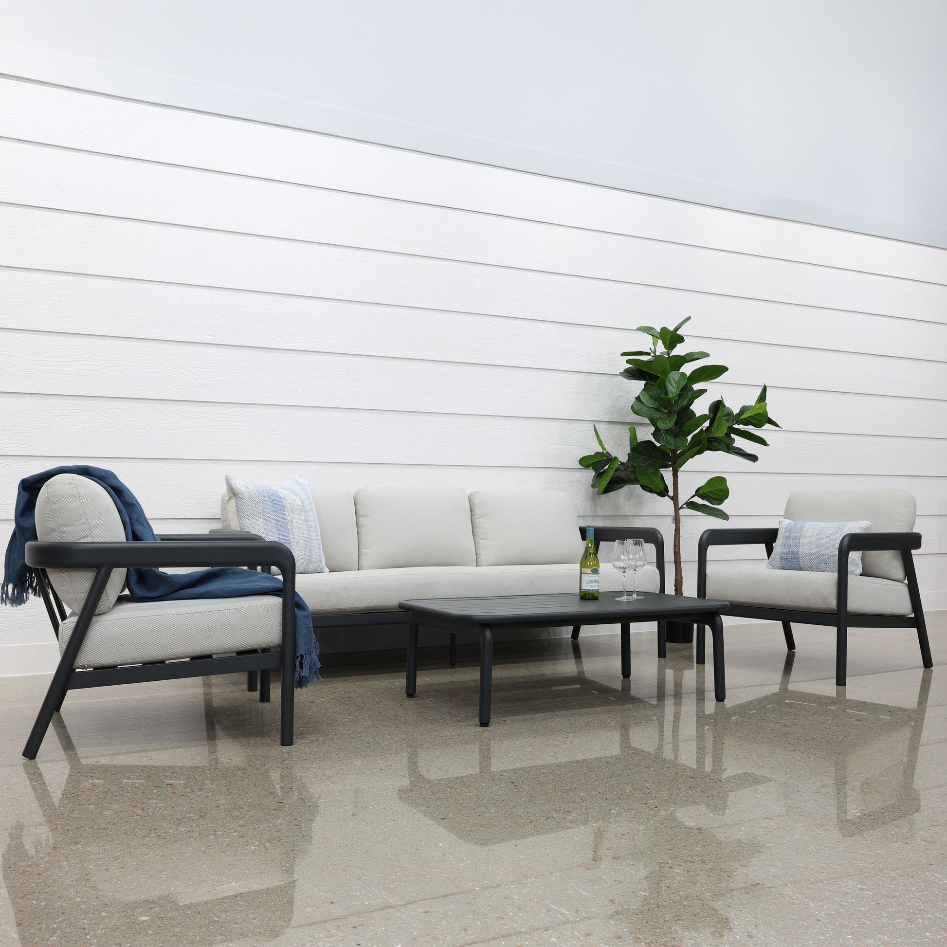 Sunshine Coast 4 Piece Outdoor Lounge Set - Charcoal
