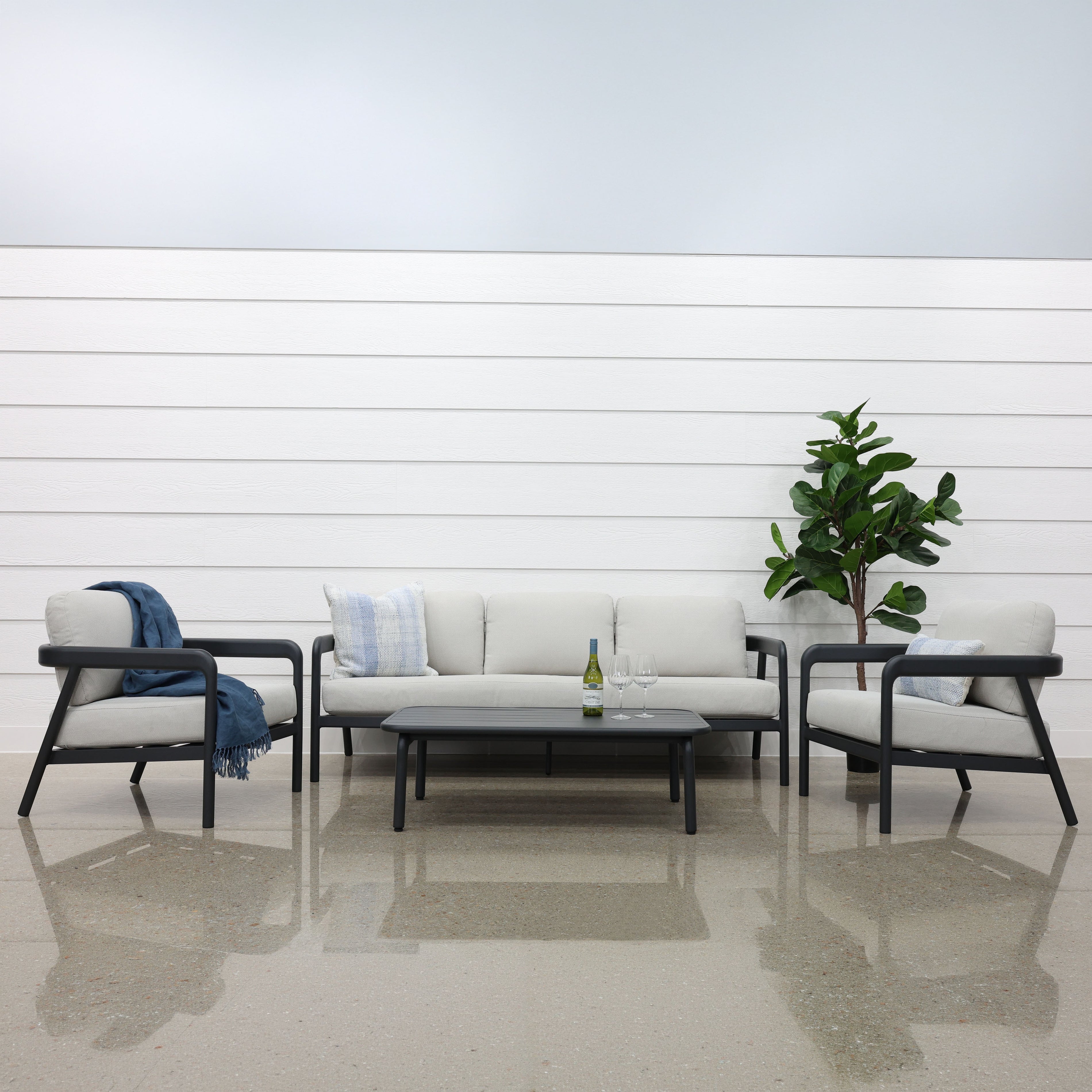 Sunshine Coast 4 Piece Outdoor Lounge Set - Charcoal