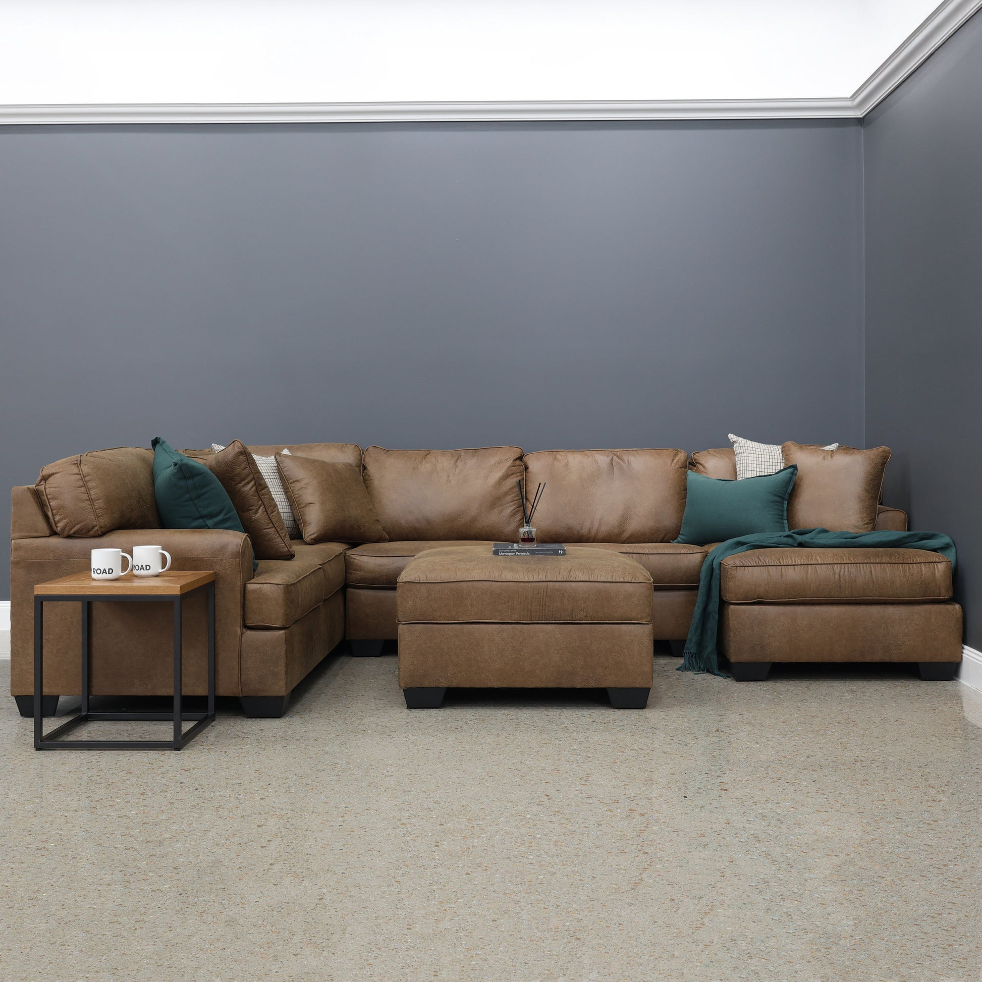 Norwood Corner Lounge w/ RHF Chaise - Tan Leather Air