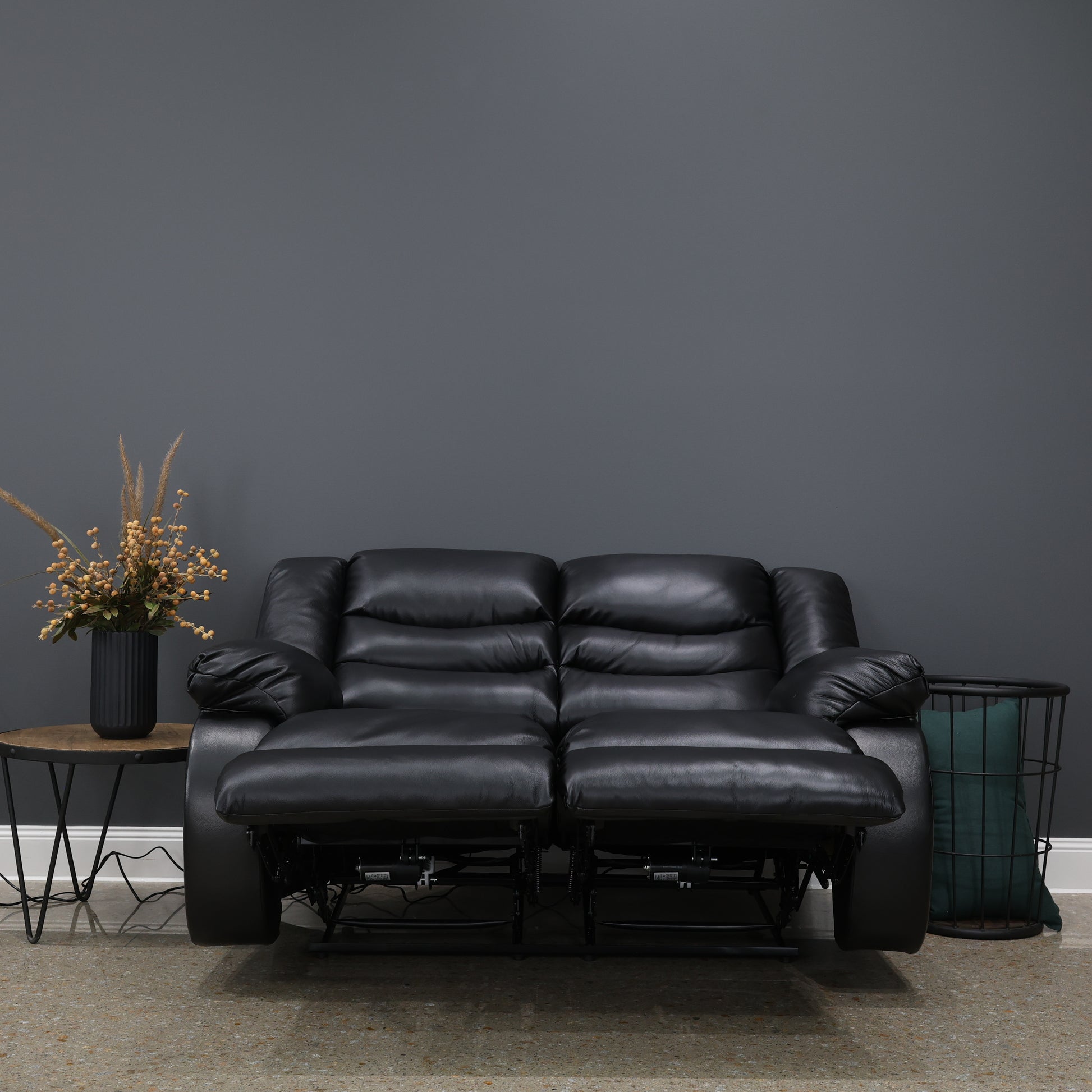 Werribee Electric Reclining Loveseat - Black Leather