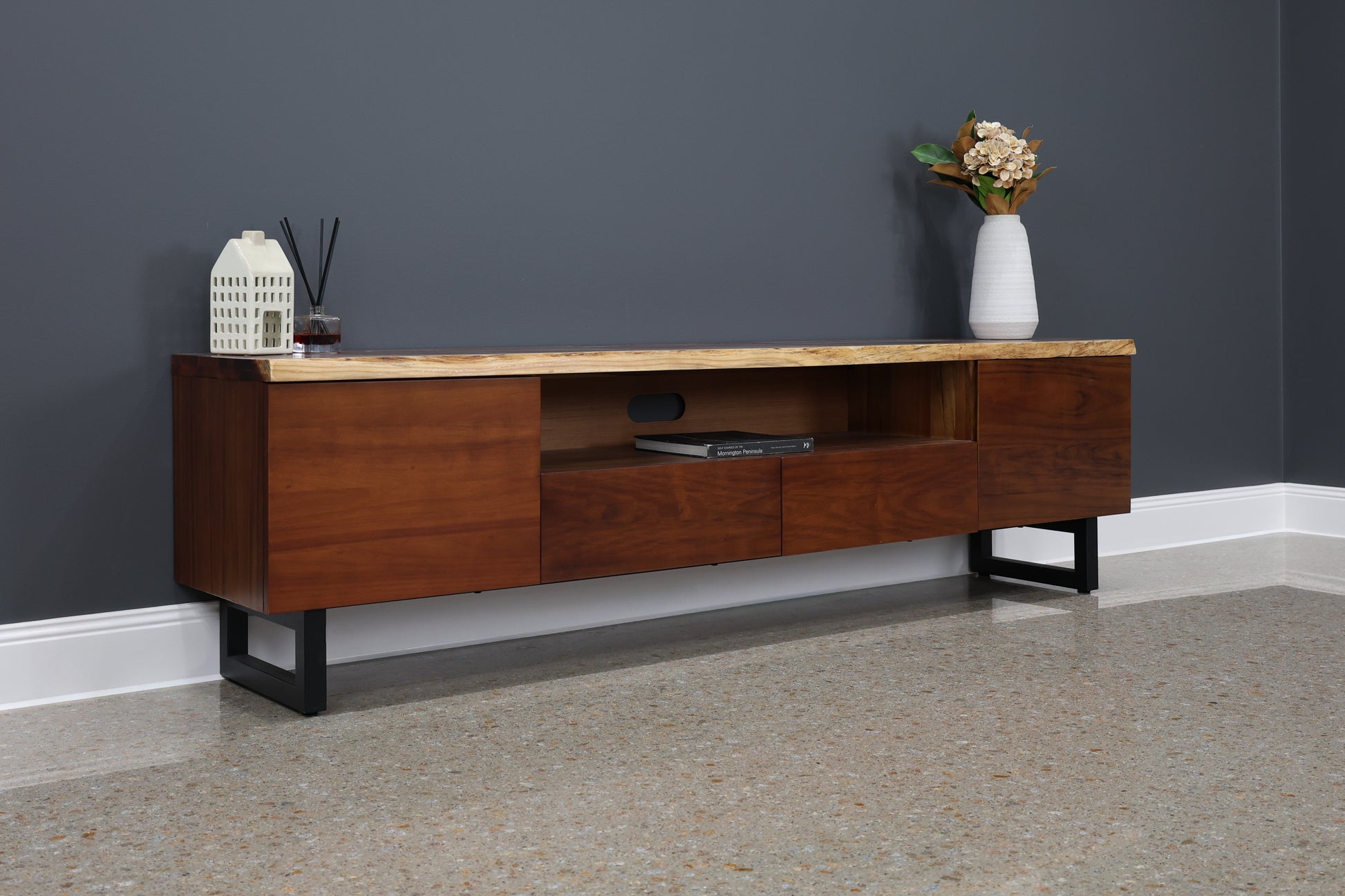 Dark Valley TV Unit - Large 220cm L