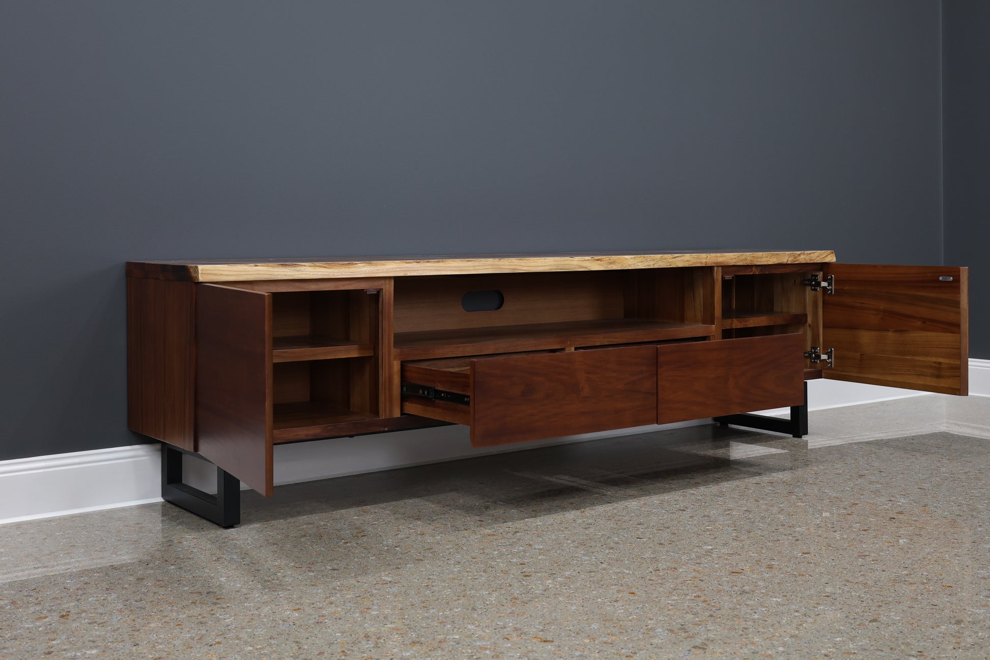 Dark Valley TV Unit - Large 220cm L