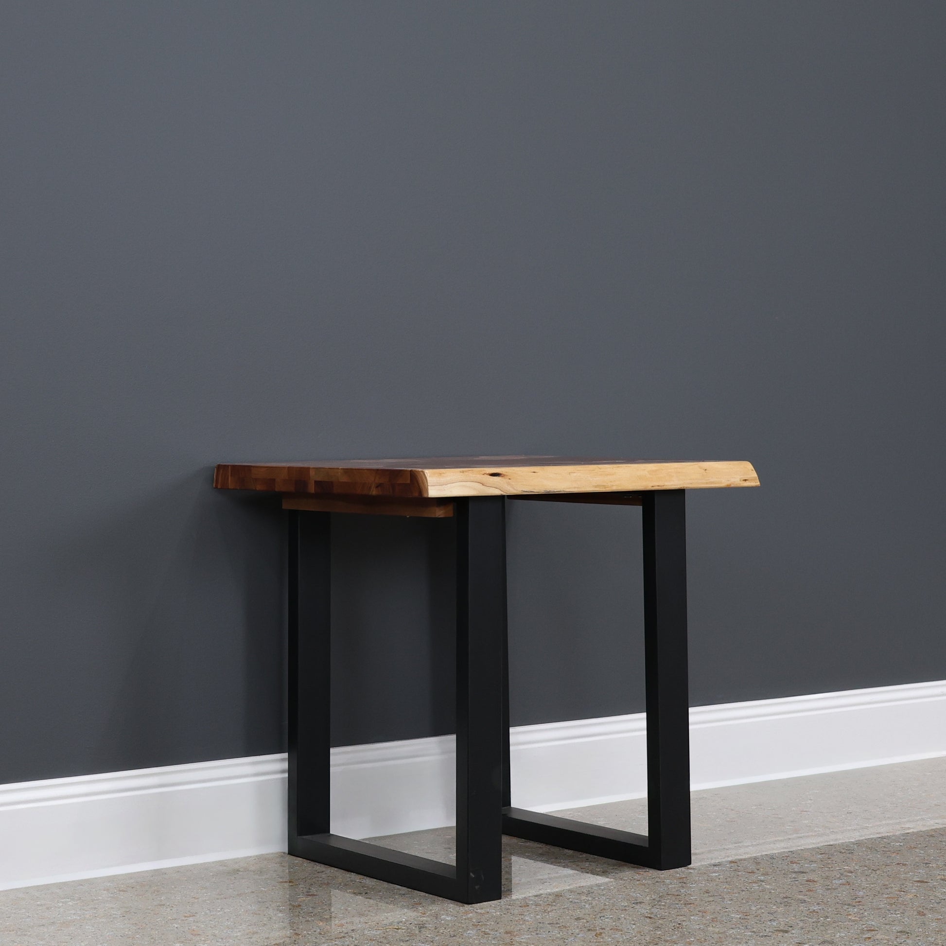 Dark Valley Lamp Table