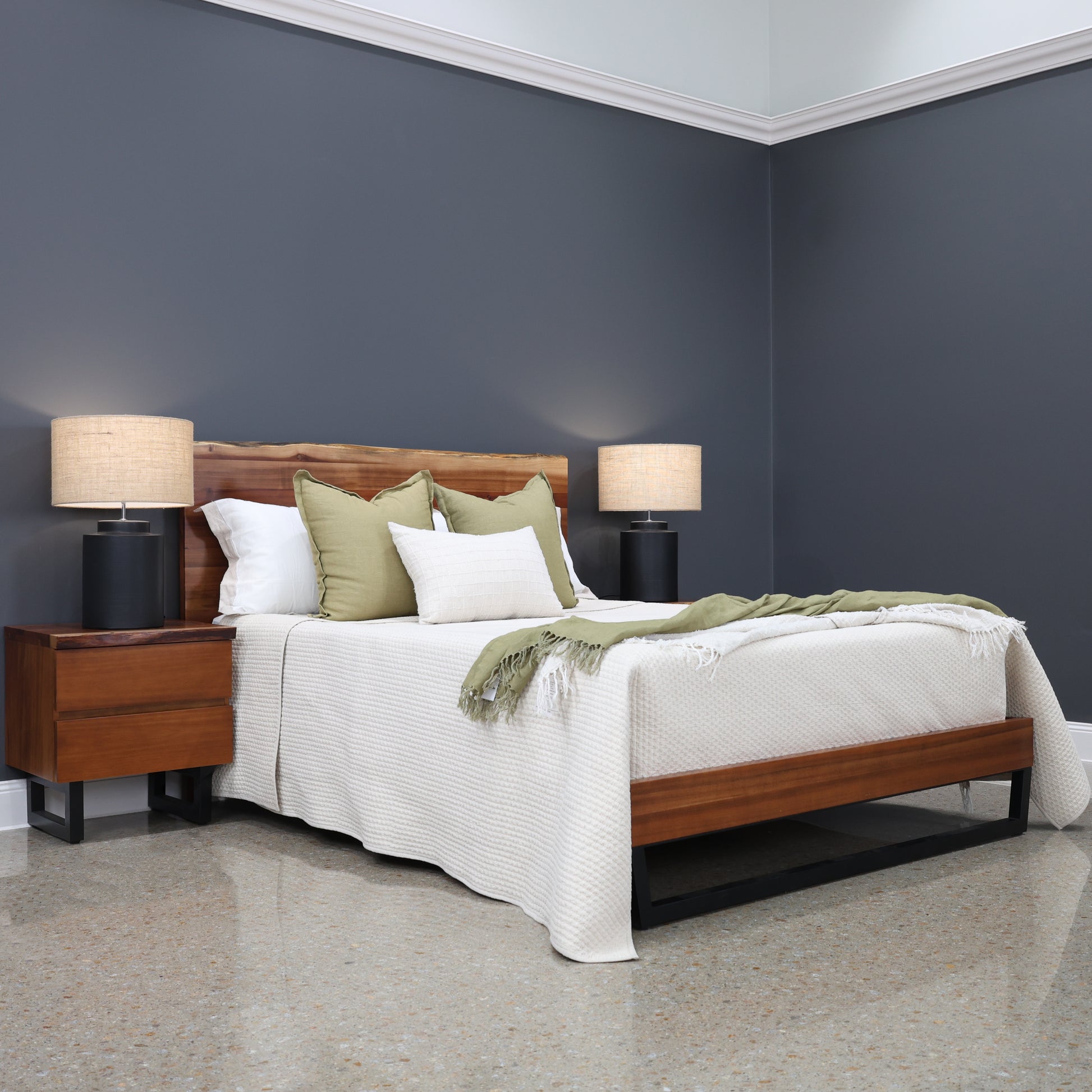 Dark Valley Bed