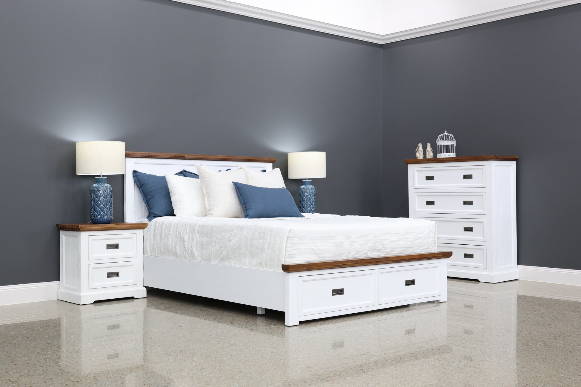 Provedore Two Tone Bed w/ Storage