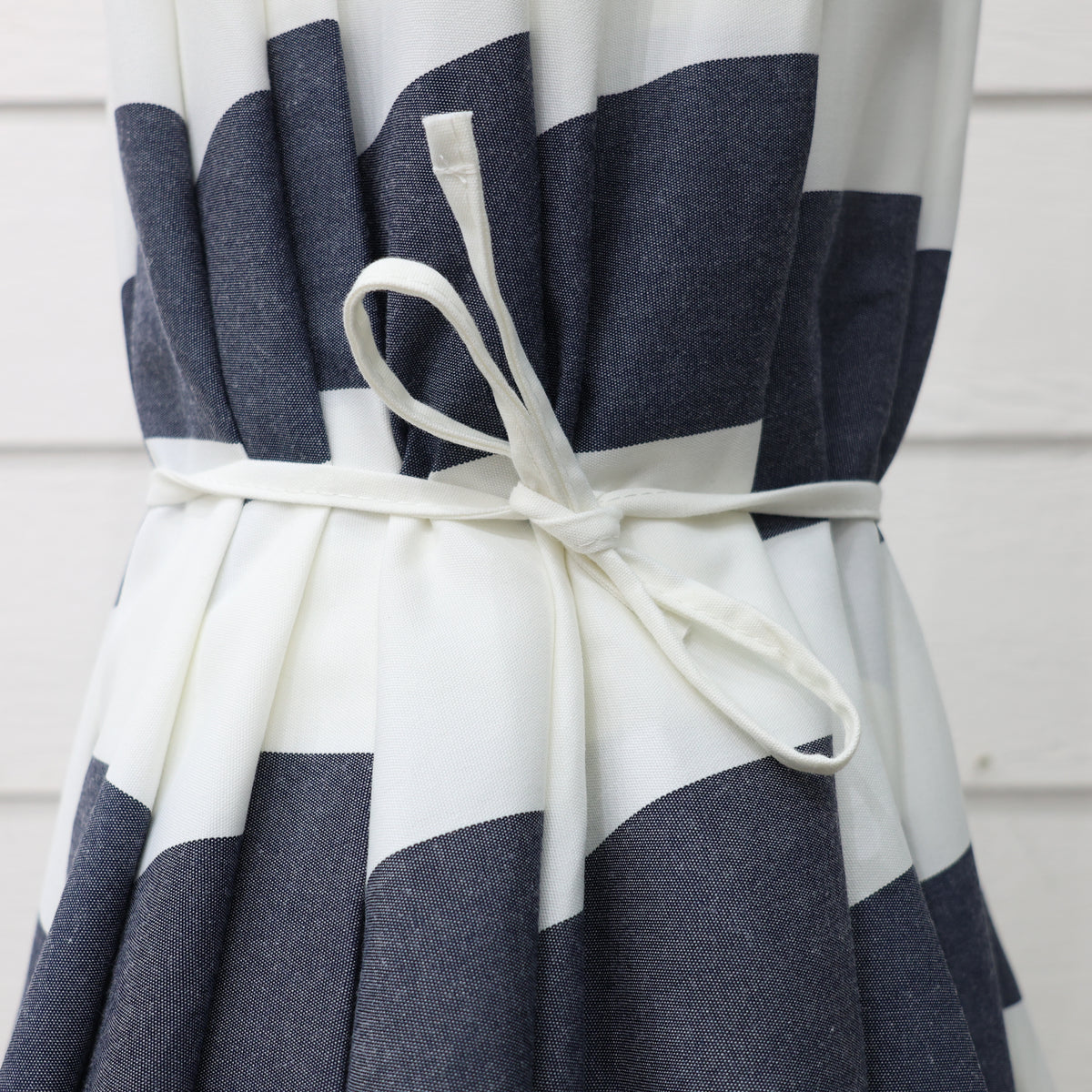 Savannah 380cm Octagonal Cantilever Umbrella - Navy Stripe w/ Ceramic Base