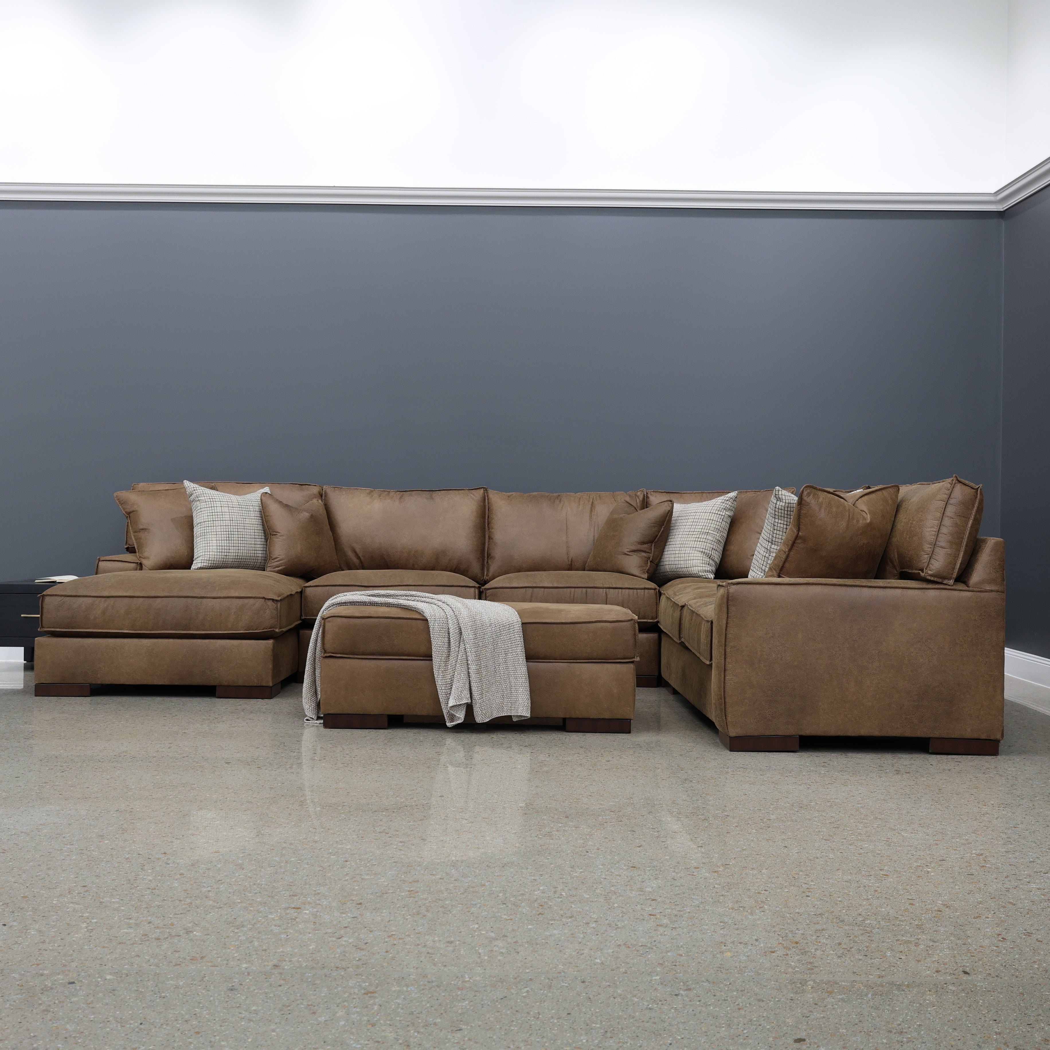 Gembrook Corner Lounge w/ LHF Chaise - Tan Leather Air