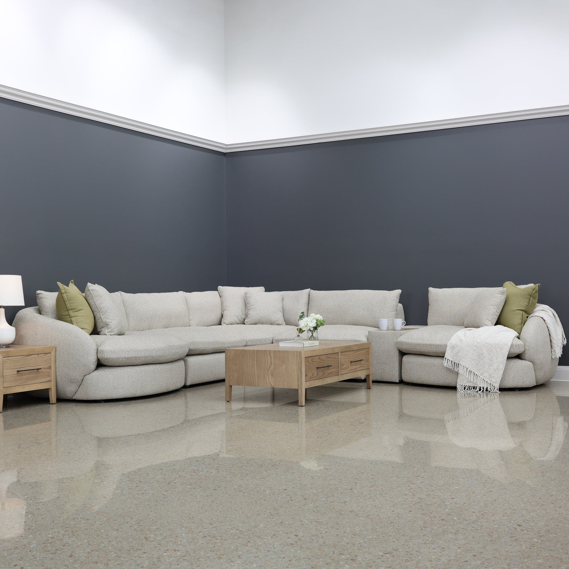 Richmond 5 Piece Corner Lounge w/ Console - Oatmeal