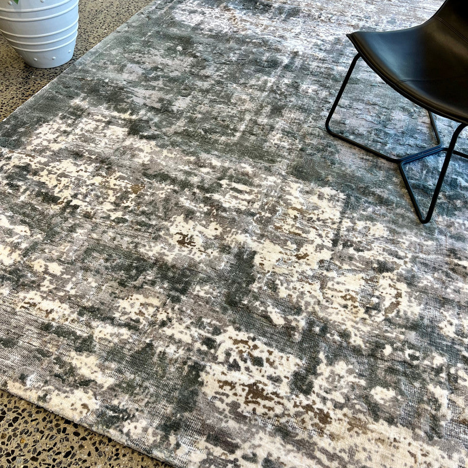 Seymour Rug - Silver/Grey -180cm x 260cm