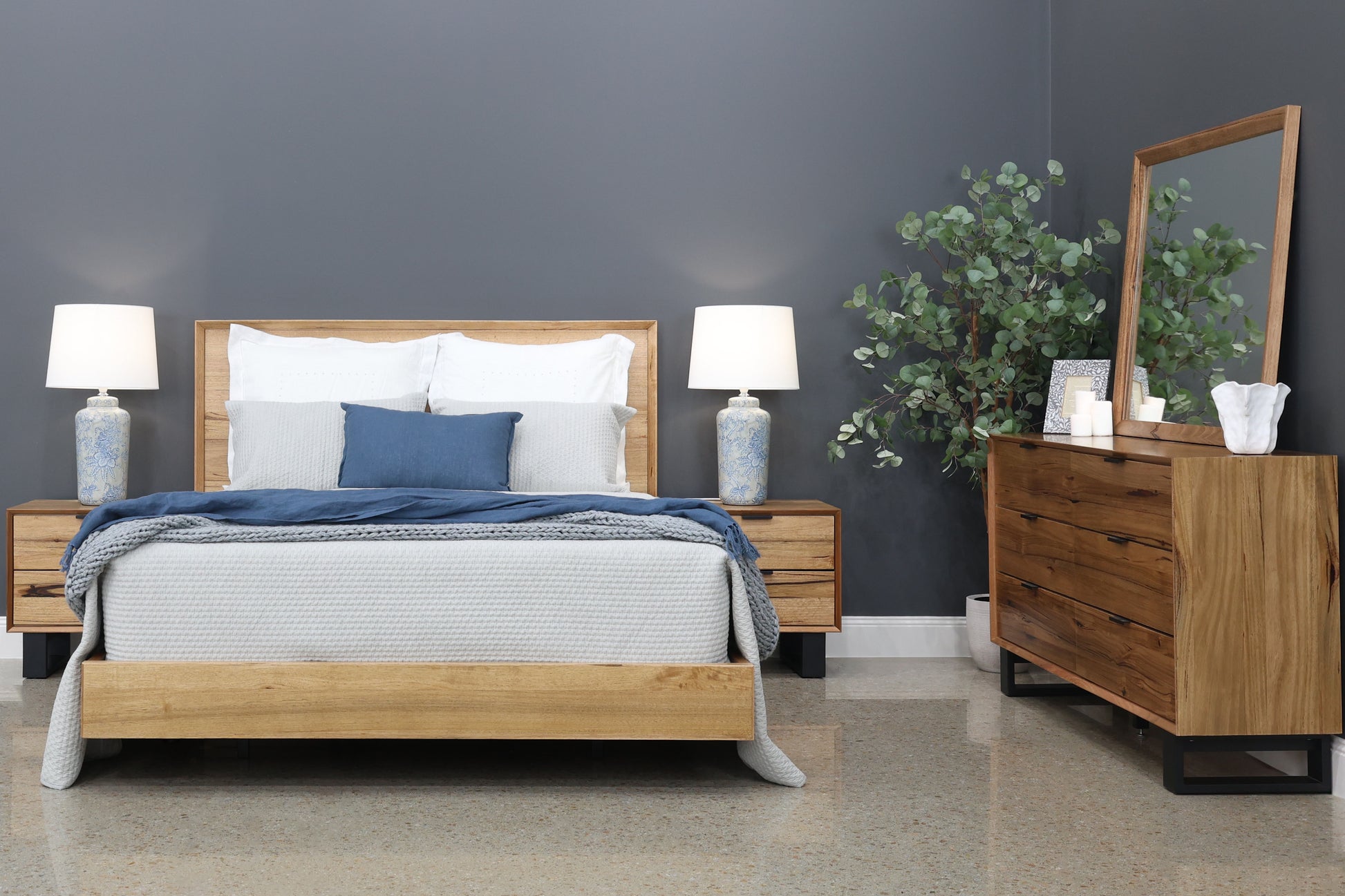 Milan Bed