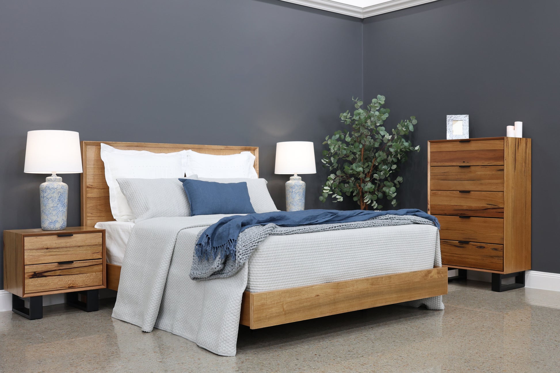 Milan Bed