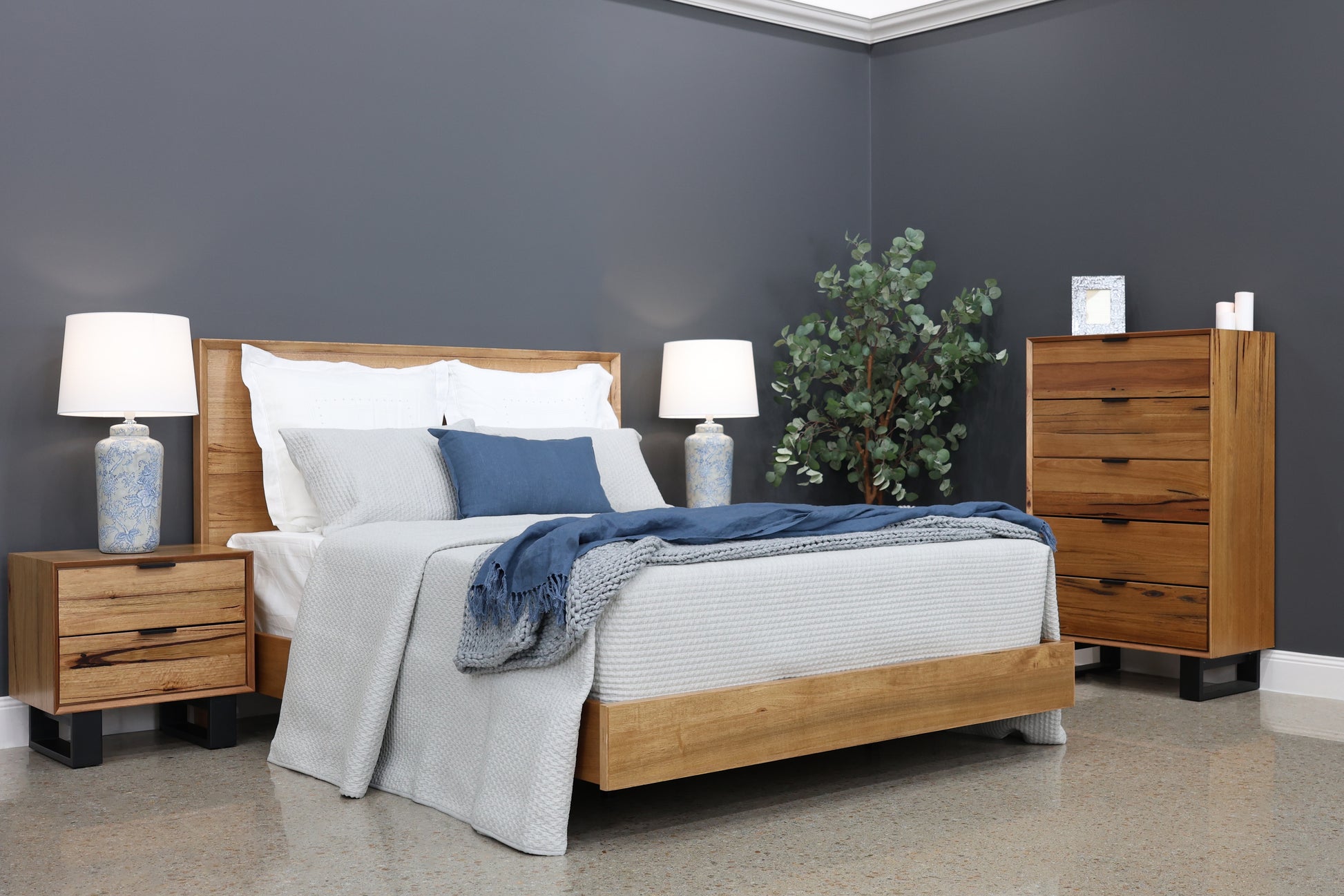 Milan Bed